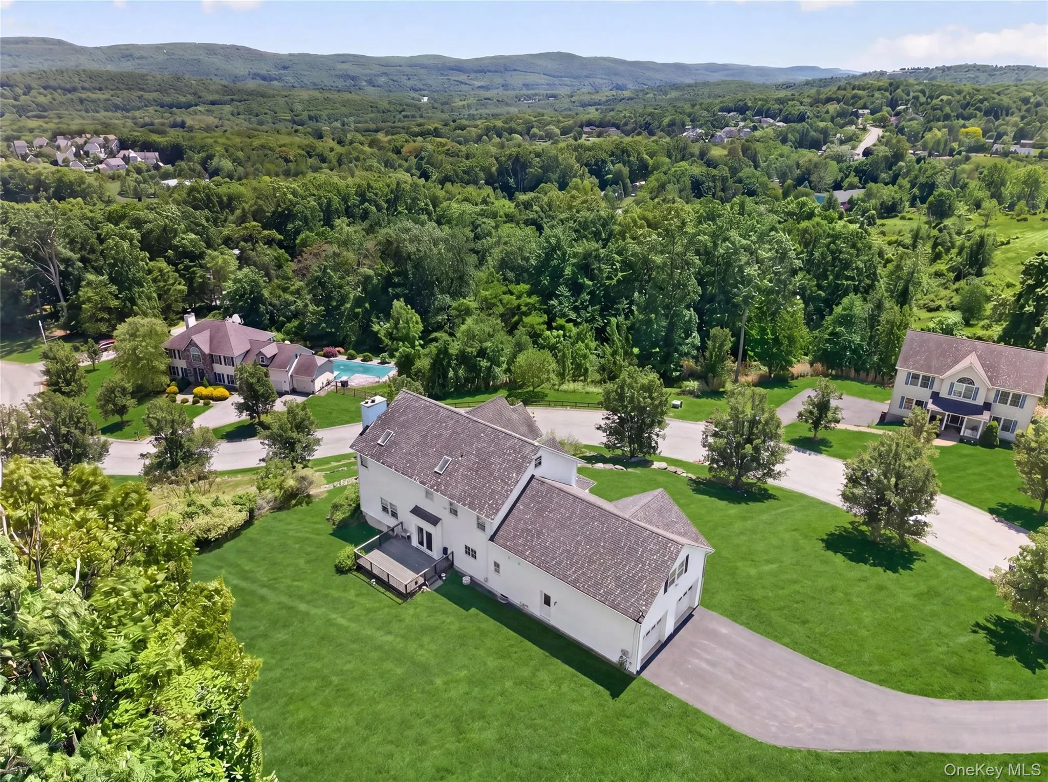 8 Alloway Crescent, Woodbury, NY, 5 Bedrooms Bedrooms, 11 Rooms Rooms,3 BathroomsBathrooms,Residential,For Rent,Alloway,0,1004118 8 Alloway Crescent, Woodbury, NY, 5 Bedrooms Bedrooms, 11 Rooms Rooms,3 BathroomsBathrooms,Residential,For Rent,Alloway,0,1004118