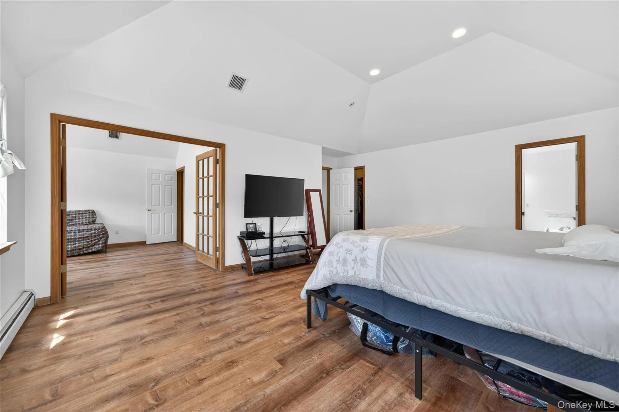 8 Alloway Crescent, Woodbury, NY, 5 Bedrooms Bedrooms, 11 Rooms Rooms,3 BathroomsBathrooms,Residential,For Rent,Alloway,0,1004118 8 Alloway Crescent, Woodbury, NY, 5 Bedrooms Bedrooms, 11 Rooms Rooms,3 BathroomsBathrooms,Residential,For Rent,Alloway,0,1004118