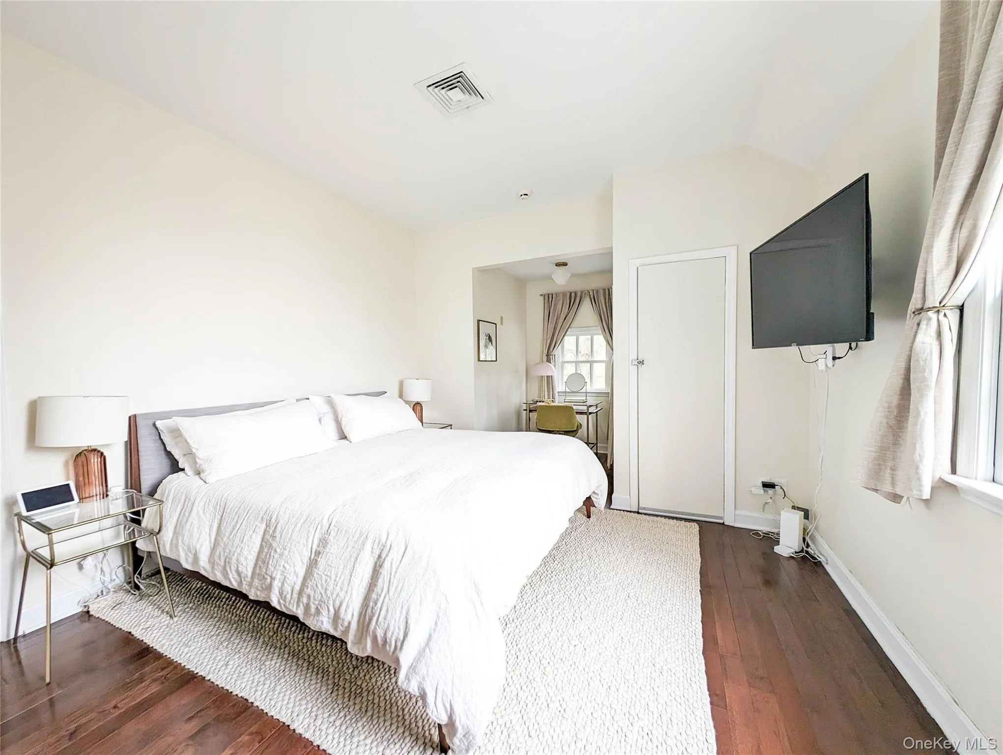 124 Lincoln Avenue, Harrison, NY, 6 Bedrooms Bedrooms, 13 Rooms Rooms,4 BathroomsBathrooms,Residential,For Rent,Lincoln,0,1004122 124 Lincoln Avenue, Harrison, NY, 6 Bedrooms Bedrooms, 13 Rooms Rooms,4 BathroomsBathrooms,Residential,For Rent,Lincoln,0,1004122
