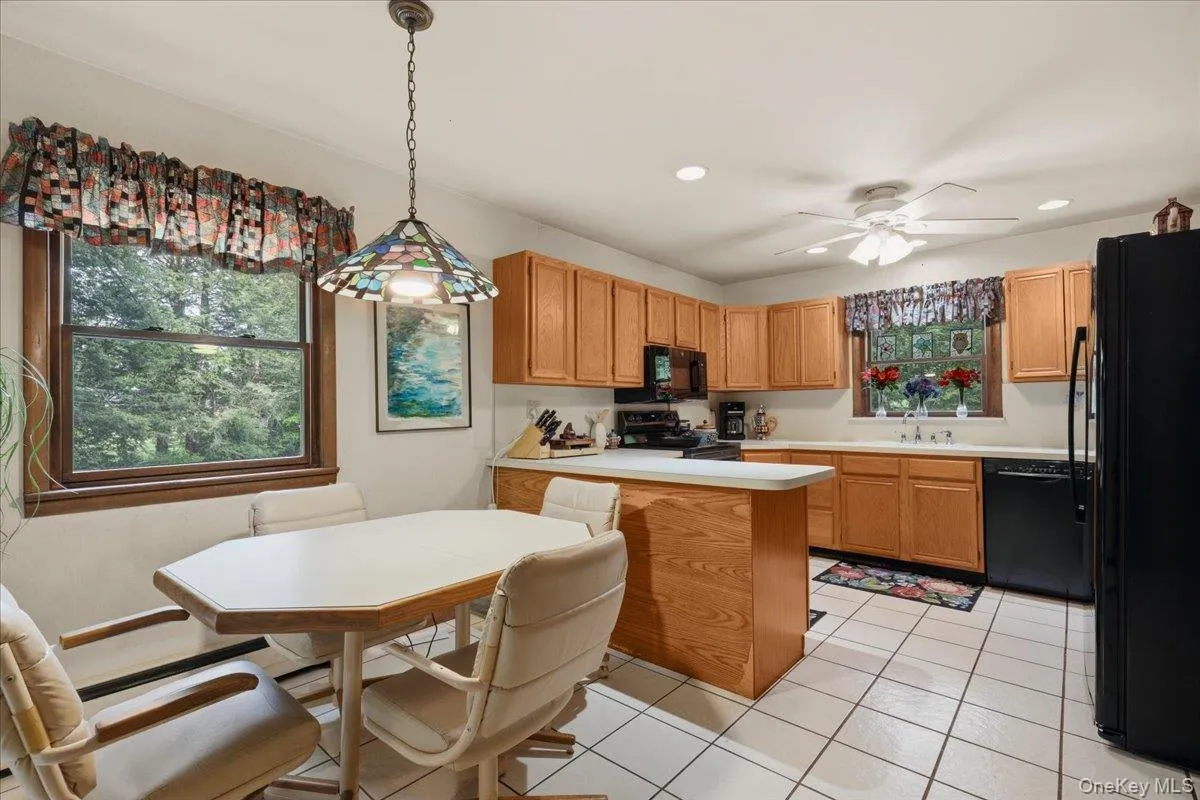 17 Galloway Lane, Cortlandt, NY, 3 Bedrooms Bedrooms, 8 Rooms Rooms,2 BathroomsBathrooms,Residential,For Rent,Galloway,0,1004124 17 Galloway Lane, Cortlandt, NY, 3 Bedrooms Bedrooms, 8 Rooms Rooms,2 BathroomsBathrooms,Residential,For Rent,Galloway,0,1004124