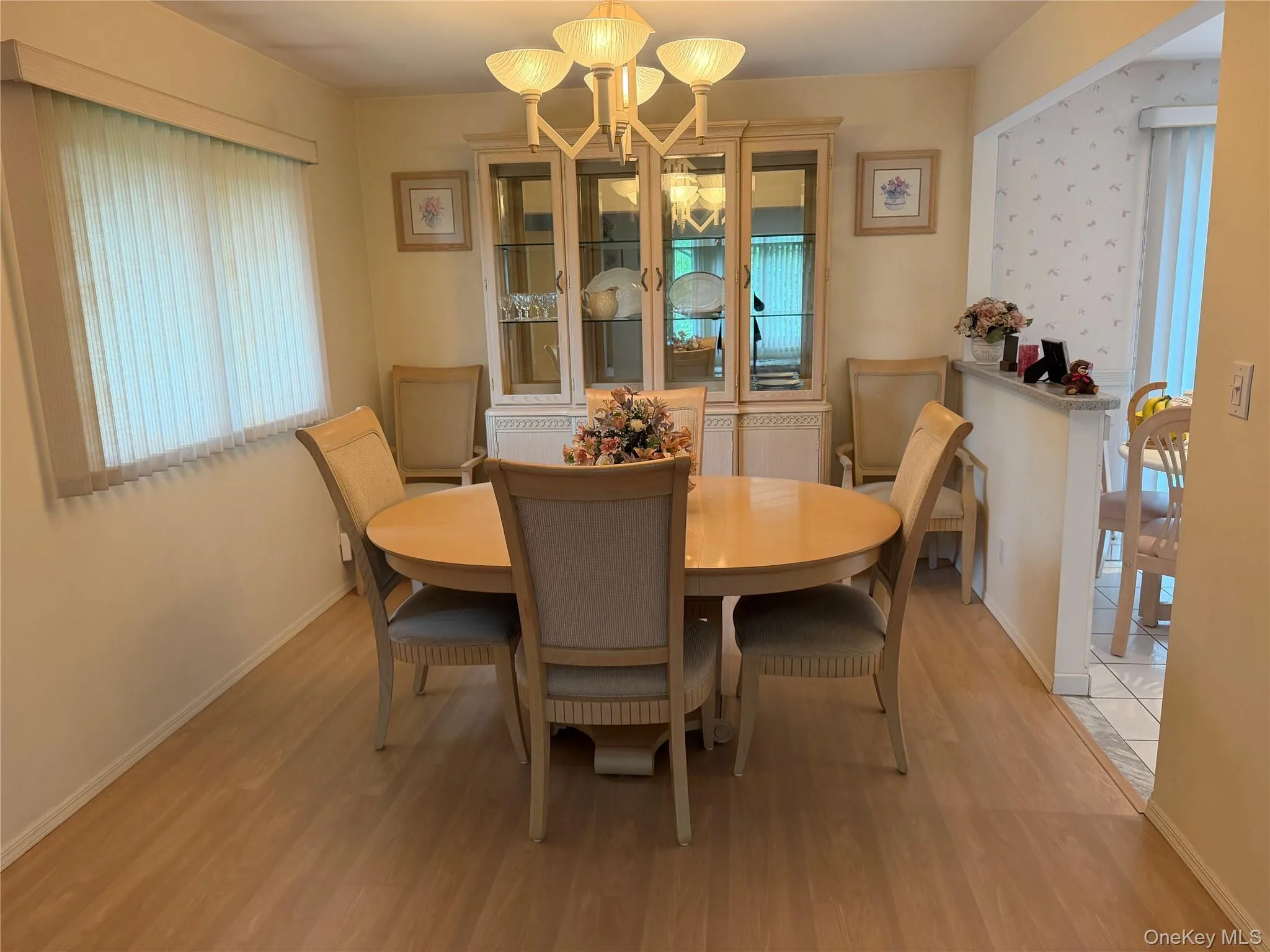 8 Stell Lane, Huntington, NY, 5 Bedrooms Bedrooms, 9 Rooms Rooms,2 BathroomsBathrooms,Residential,For Rent,Stell,0,1004127 8 Stell Lane, Huntington, NY, 5 Bedrooms Bedrooms, 9 Rooms Rooms,2 BathroomsBathrooms,Residential,For Rent,Stell,0,1004127