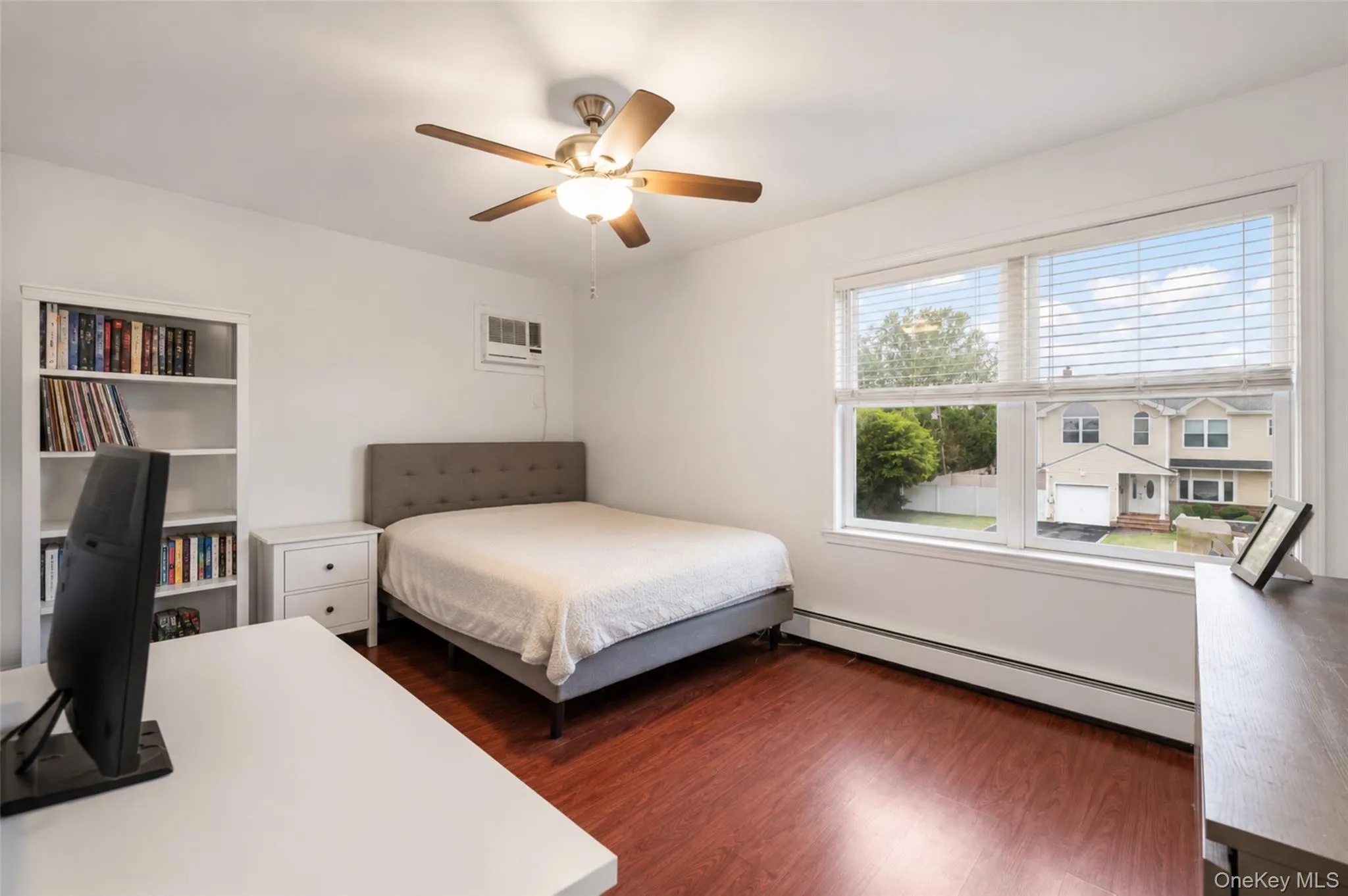 3 Cheshire Road, Oyster Bay, NY, 5 Bedrooms Bedrooms, 8 Rooms Rooms,3 BathroomsBathrooms,Residential,For Rent,Cheshire,0,1004128 3 Cheshire Road, Oyster Bay, NY, 5 Bedrooms Bedrooms, 8 Rooms Rooms,3 BathroomsBathrooms,Residential,For Rent,Cheshire,0,1004128