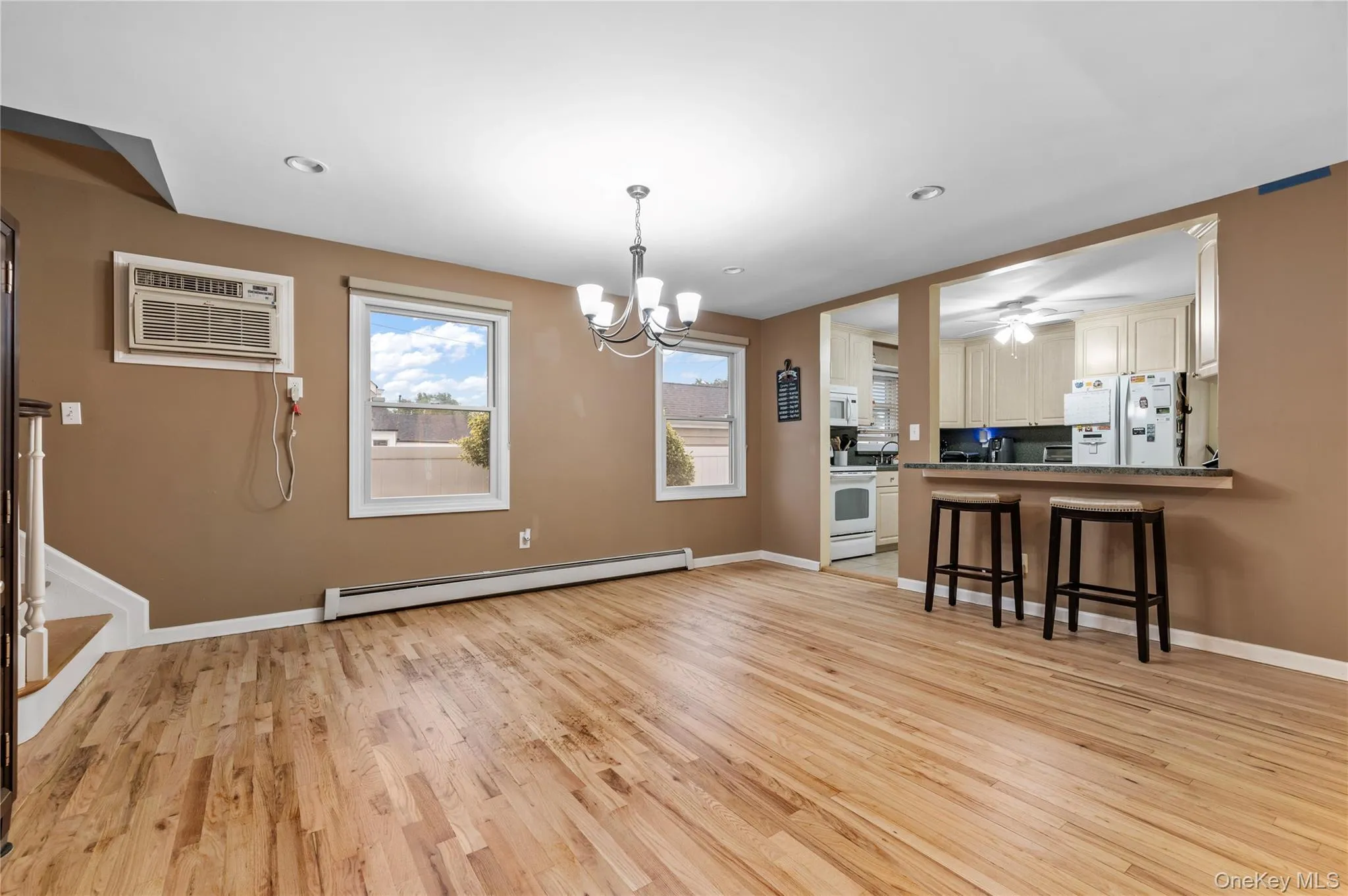 3 Cheshire Road, Oyster Bay, NY, 5 Bedrooms Bedrooms, 8 Rooms Rooms,3 BathroomsBathrooms,Residential,For Rent,Cheshire,0,1004128 3 Cheshire Road, Oyster Bay, NY, 5 Bedrooms Bedrooms, 8 Rooms Rooms,3 BathroomsBathrooms,Residential,For Rent,Cheshire,0,1004128