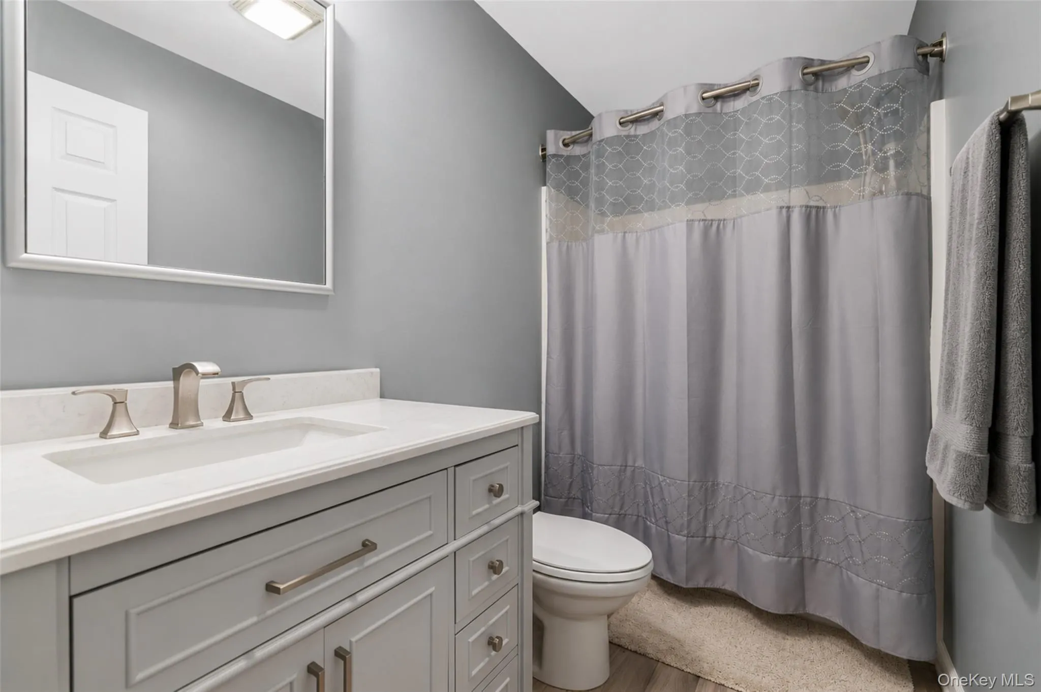 3 Cheshire Road, Oyster Bay, NY, 5 Bedrooms Bedrooms, 8 Rooms Rooms,3 BathroomsBathrooms,Residential,For Rent,Cheshire,0,1004128 3 Cheshire Road, Oyster Bay, NY, 5 Bedrooms Bedrooms, 8 Rooms Rooms,3 BathroomsBathrooms,Residential,For Rent,Cheshire,0,1004128