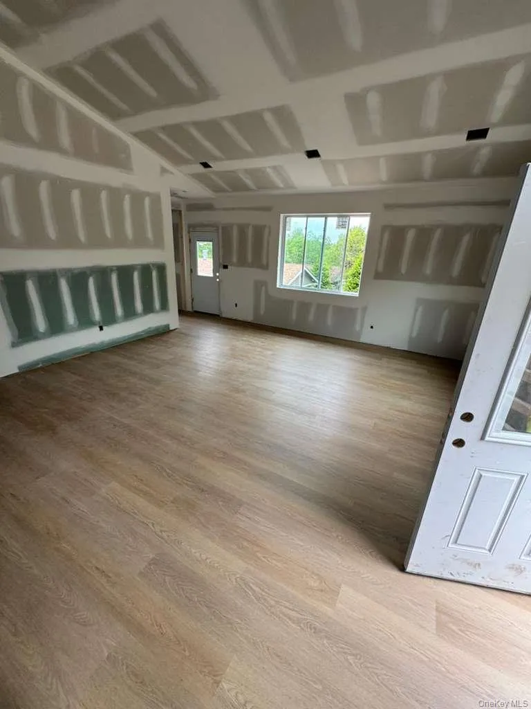 24 Timber Hill Lane, Fallsburg, NY, 4 Bedrooms Bedrooms, 6 Rooms Rooms,2 BathroomsBathrooms,Residential,For Rent,Timber Hill,0,1004134 24 Timber Hill Lane, Fallsburg, NY, 4 Bedrooms Bedrooms, 6 Rooms Rooms,2 BathroomsBathrooms,Residential,For Rent,Timber Hill,0,1004134