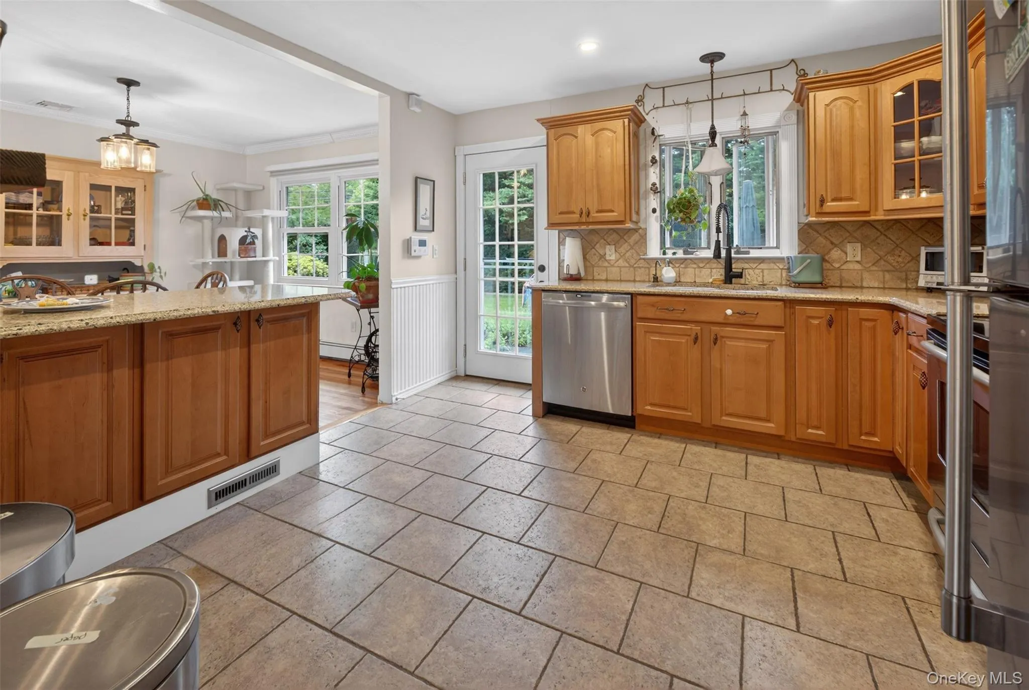 220 Grant Avenue, Smithtown, NY, 3 Bedrooms Bedrooms, 7 Rooms Rooms,2 BathroomsBathrooms,Residential,For Rent,Grant,0,1004135 220 Grant Avenue, Smithtown, NY, 3 Bedrooms Bedrooms, 7 Rooms Rooms,2 BathroomsBathrooms,Residential,For Rent,Grant,0,1004135