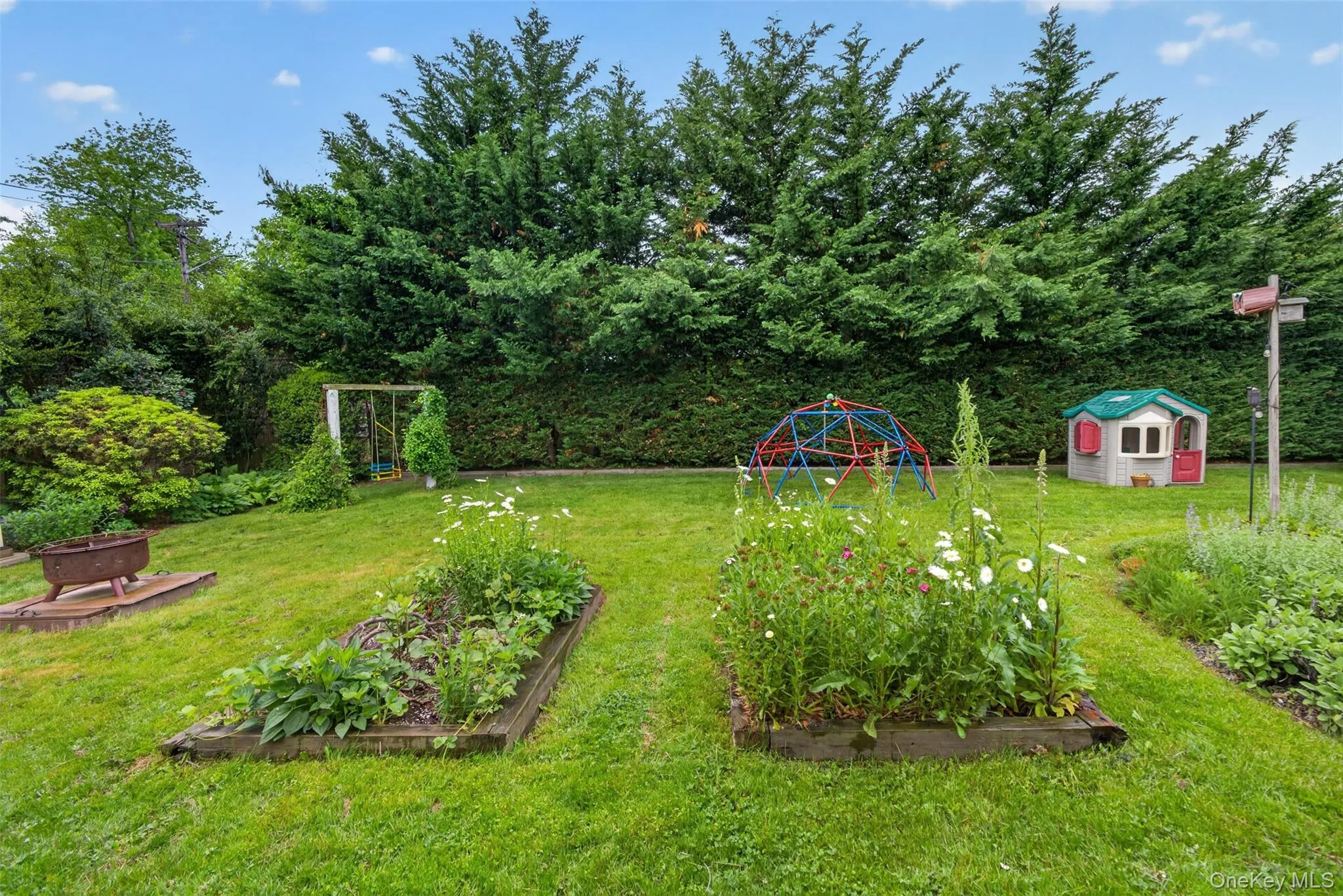 220 Grant Avenue, Smithtown, NY, 3 Bedrooms Bedrooms, 7 Rooms Rooms,2 BathroomsBathrooms,Residential,For Rent,Grant,0,1004135 220 Grant Avenue, Smithtown, NY, 3 Bedrooms Bedrooms, 7 Rooms Rooms,2 BathroomsBathrooms,Residential,For Rent,Grant,0,1004135