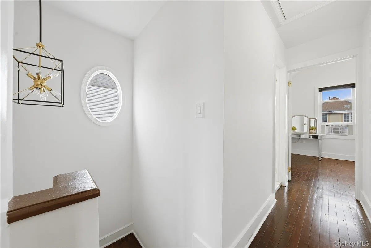 916 Clarence Avenue, New York, NY, 3 Bedrooms Bedrooms, 8 Rooms Rooms,3 BathroomsBathrooms,Residential,For Rent,Clarence,0,1004136 916 Clarence Avenue, New York, NY, 3 Bedrooms Bedrooms, 8 Rooms Rooms,3 BathroomsBathrooms,Residential,For Rent,Clarence,0,1004136