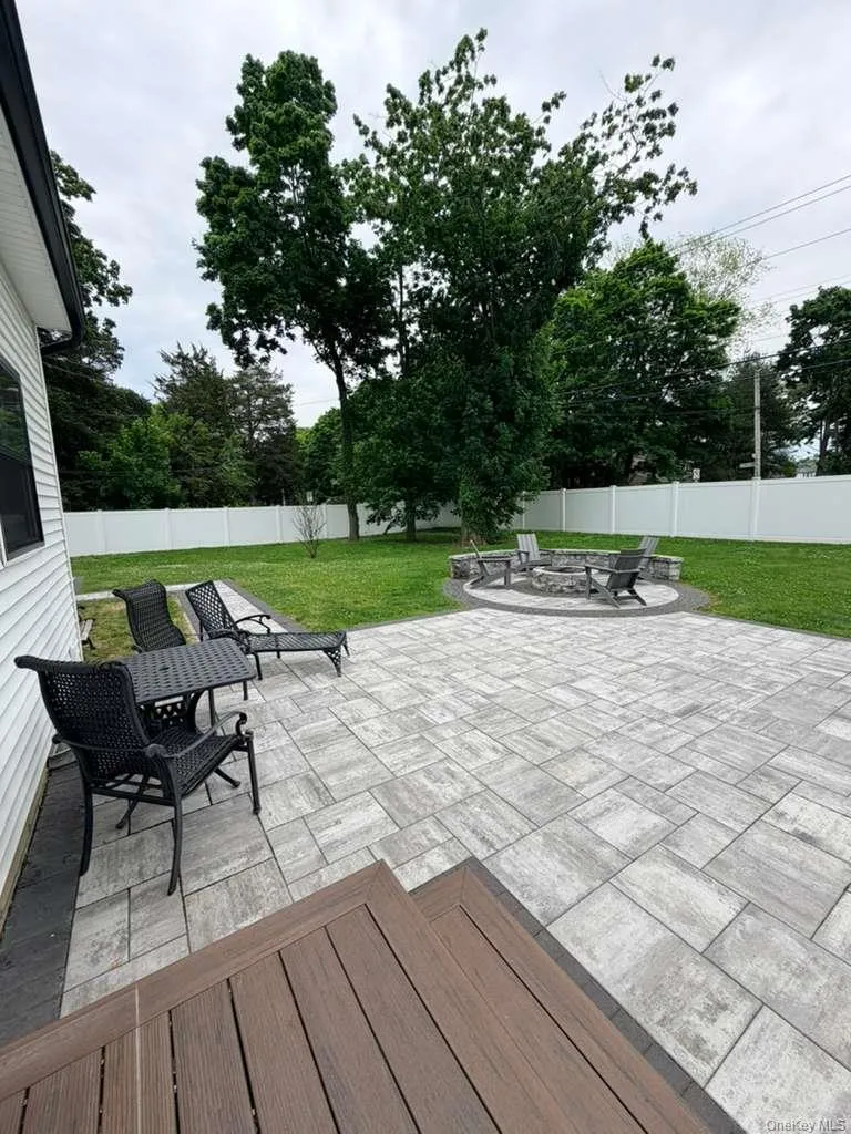 406 Two Rod Road, Brookhaven, NY, 4 Bedrooms Bedrooms, 10 Rooms Rooms,2 BathroomsBathrooms,Residential,For Rent,Two Rod,0,1004137 406 Two Rod Road, Brookhaven, NY, 4 Bedrooms Bedrooms, 10 Rooms Rooms,2 BathroomsBathrooms,Residential,For Rent,Two Rod,0,1004137