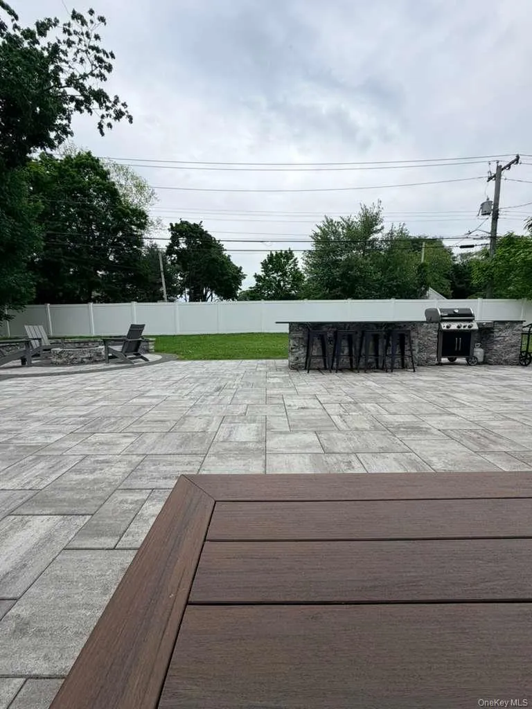 406 Two Rod Road, Brookhaven, NY, 4 Bedrooms Bedrooms, 10 Rooms Rooms,2 BathroomsBathrooms,Residential,For Rent,Two Rod,0,1004137 406 Two Rod Road, Brookhaven, NY, 4 Bedrooms Bedrooms, 10 Rooms Rooms,2 BathroomsBathrooms,Residential,For Rent,Two Rod,0,1004137