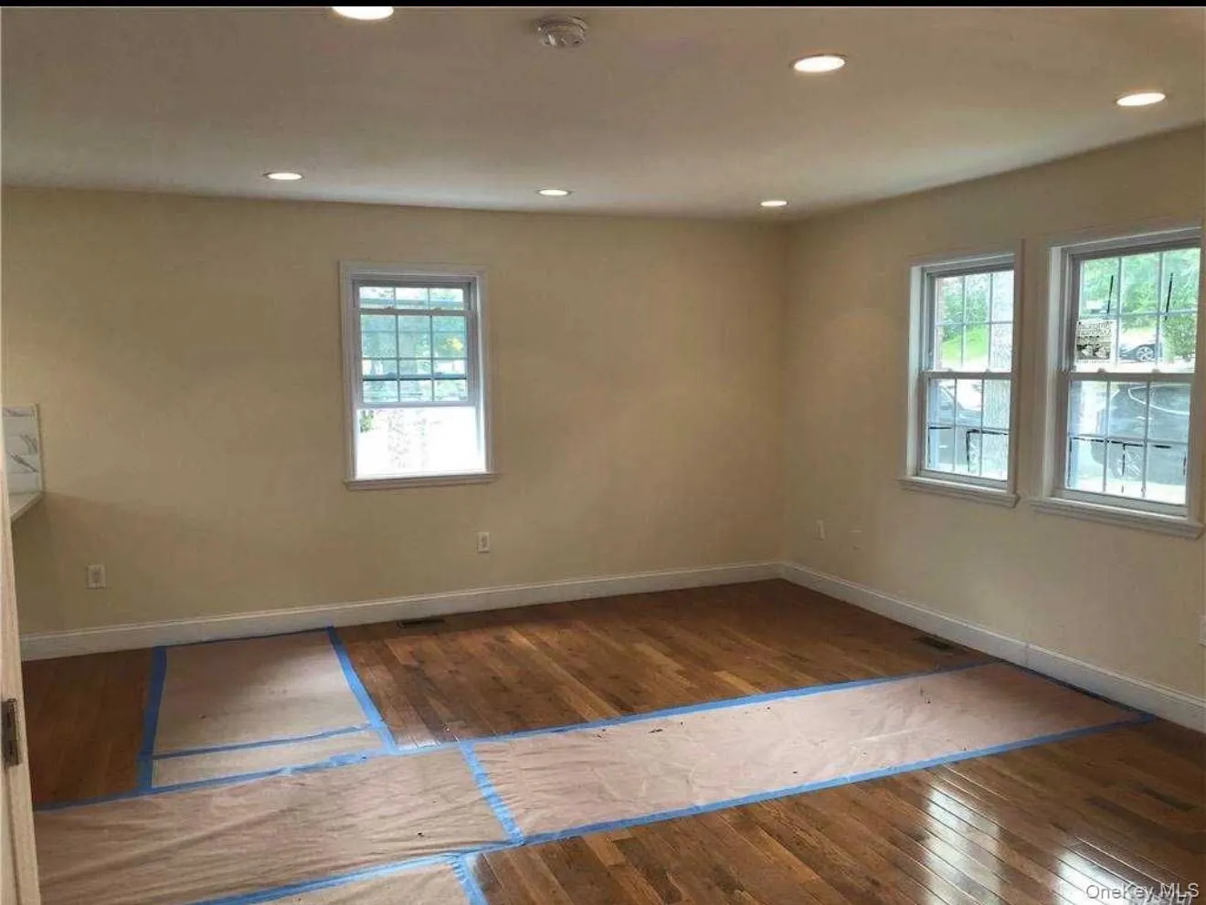 197-10 Foothill Avenue, New York, NY, 3 Bedrooms Bedrooms, 7 Rooms Rooms,2 BathroomsBathrooms,Residential Lease,For Rent,Foothill,0,1004144 197-10 Foothill Avenue, New York, NY, 3 Bedrooms Bedrooms, 7 Rooms Rooms,2 BathroomsBathrooms,Residential Lease,For Rent,Foothill,0,1004144