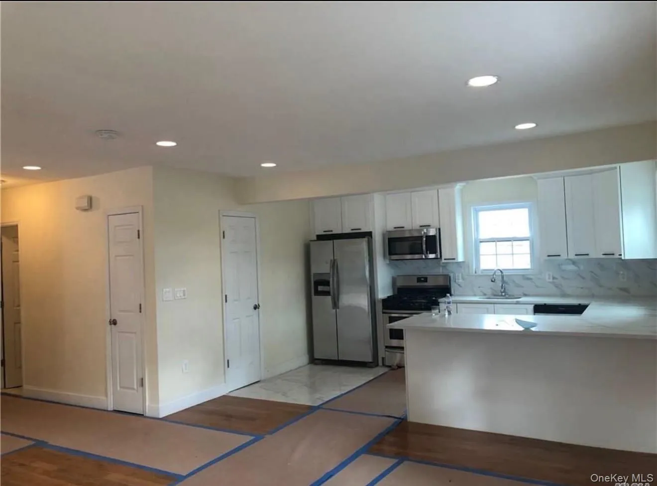 197-10 Foothill Avenue, New York, NY, 3 Bedrooms Bedrooms, 7 Rooms Rooms,2 BathroomsBathrooms,Residential Lease,For Rent,Foothill,0,1004144 197-10 Foothill Avenue, New York, NY, 3 Bedrooms Bedrooms, 7 Rooms Rooms,2 BathroomsBathrooms,Residential Lease,For Rent,Foothill,0,1004144