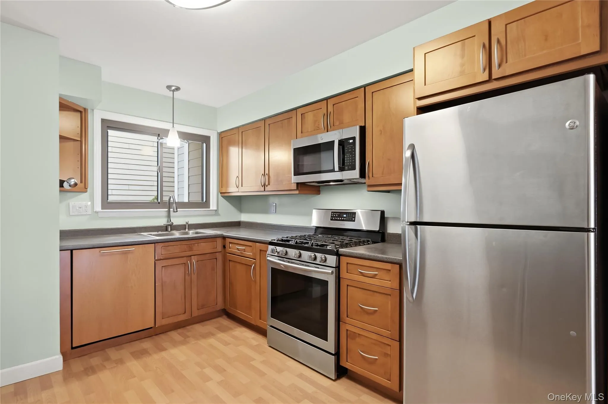 15 Park Drive, Mount Kisco, NY, 2 Bedrooms Bedrooms, 7 Rooms Rooms,2 BathroomsBathrooms,Residential,For Rent,Park,0,1004150 15 Park Drive, Mount Kisco, NY, 2 Bedrooms Bedrooms, 7 Rooms Rooms,2 BathroomsBathrooms,Residential,For Rent,Park,0,1004150