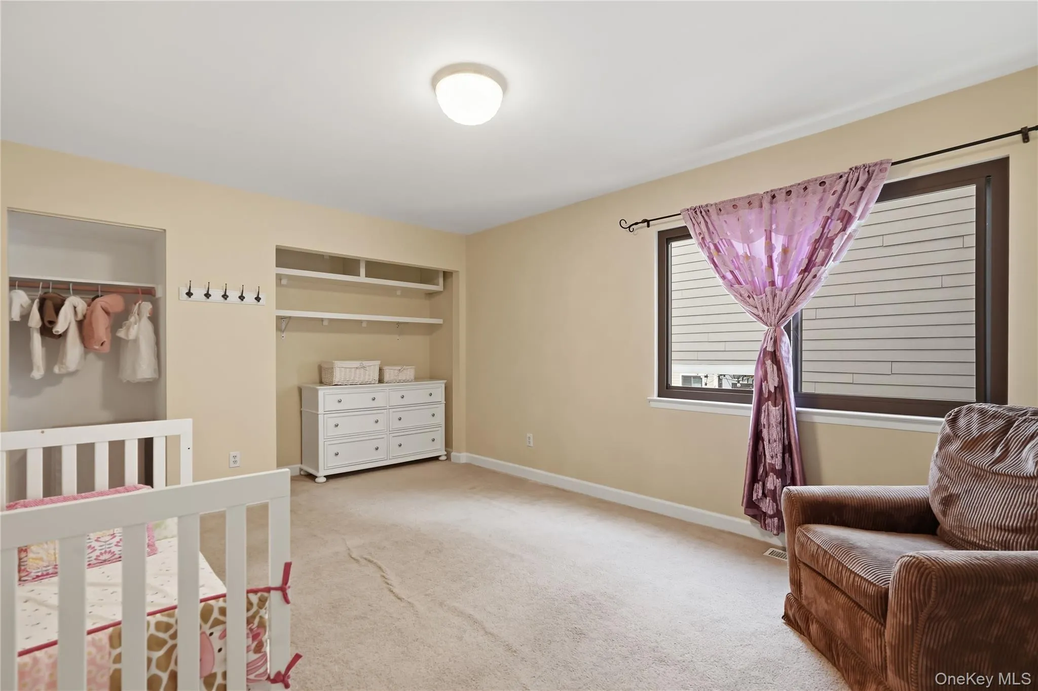 Seccond bedroom with en suite bathroom Seccond bedroom with en suite bathroom