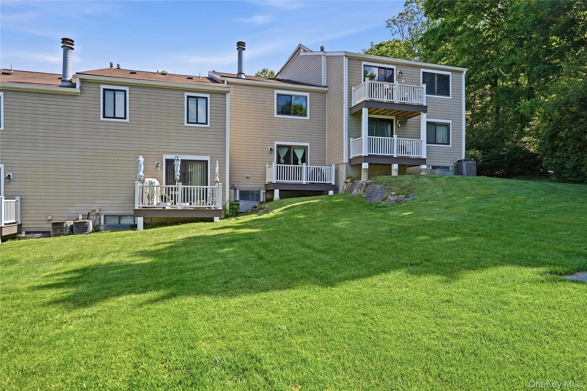 15 Park Drive, Mount Kisco, NY, 2 Bedrooms Bedrooms, 7 Rooms Rooms,2 BathroomsBathrooms,Residential,For Rent,Park,0,1004150 15 Park Drive, Mount Kisco, NY, 2 Bedrooms Bedrooms, 7 Rooms Rooms,2 BathroomsBathrooms,Residential,For Rent,Park,0,1004150