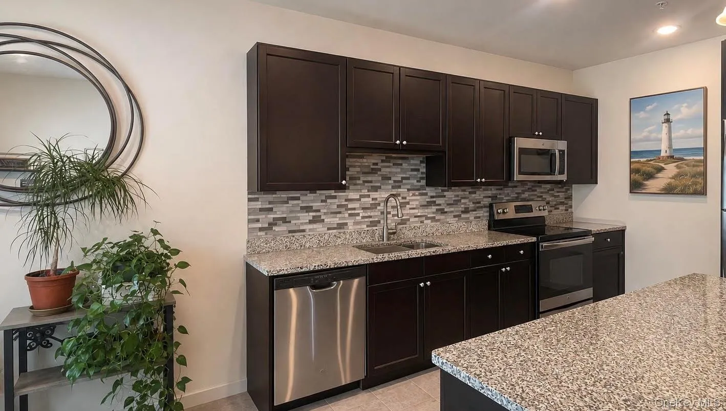 40 Greentree Court, Brookhaven, NY, 2 Bedrooms Bedrooms, 5 Rooms Rooms,2 BathroomsBathrooms,Residential,For Rent,Greentree,0,1004153 40 Greentree Court, Brookhaven, NY, 2 Bedrooms Bedrooms, 5 Rooms Rooms,2 BathroomsBathrooms,Residential,For Rent,Greentree,0,1004153