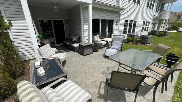 40 Greentree Court, Brookhaven, NY, 2 Bedrooms Bedrooms, 5 Rooms Rooms,2 BathroomsBathrooms,Residential,For Rent,Greentree,0,1004153 40 Greentree Court, Brookhaven, NY, 2 Bedrooms Bedrooms, 5 Rooms Rooms,2 BathroomsBathrooms,Residential,For Rent,Greentree,0,1004153