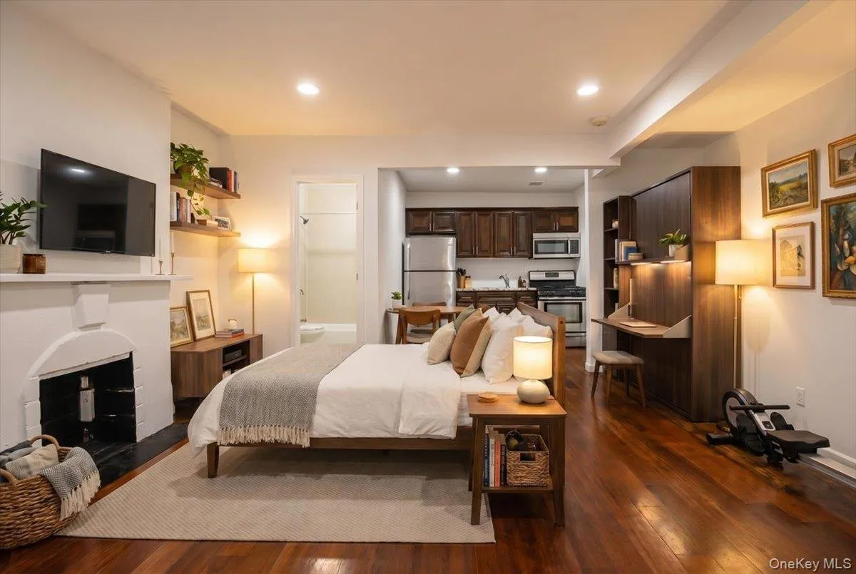 53 Linden Street, New York, NY, 1 Room Rooms,1 BathroomBathrooms,Residential Lease,For Rent,Linden,0,1004155 53 Linden Street, New York, NY, 1 Room Rooms,1 BathroomBathrooms,Residential Lease,For Rent,Linden,0,1004155