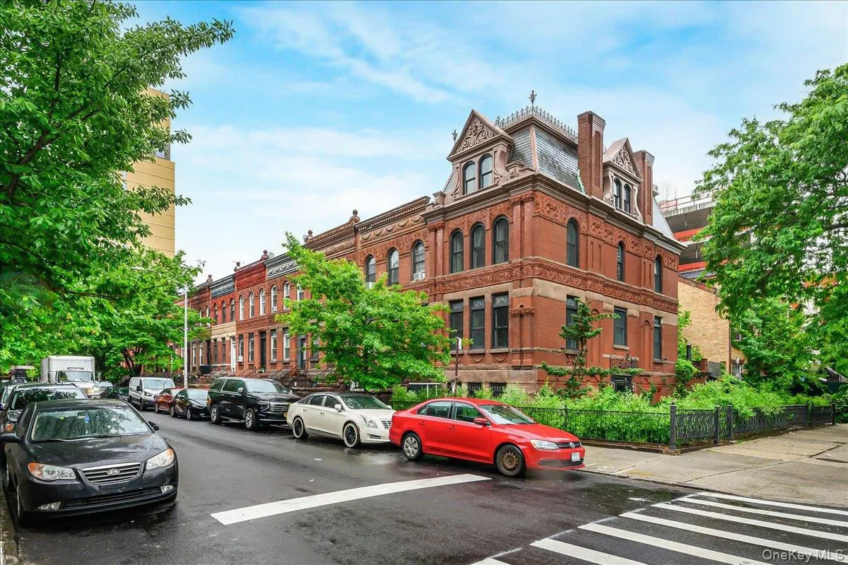 53 Linden Street, New York, NY, 1 Room Rooms,1 BathroomBathrooms,Residential Lease,For Rent,Linden,0,1004155 53 Linden Street, New York, NY, 1 Room Rooms,1 BathroomBathrooms,Residential Lease,For Rent,Linden,0,1004155