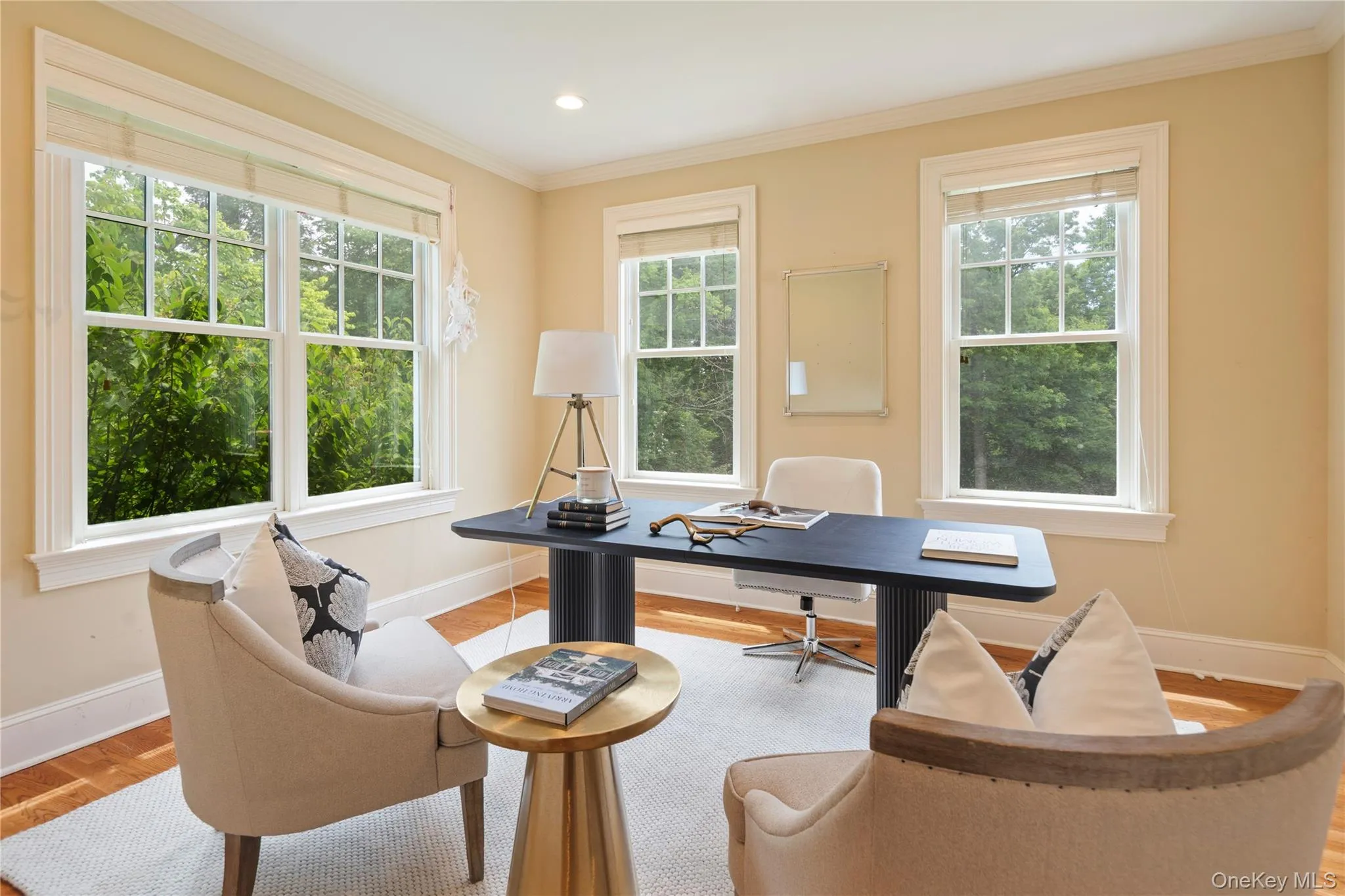 Main floor home office/guest room/5th bedroom, oak floors, recessed lighting, crown molding Main floor home office/guest room/5th bedroom, oak floors, recessed lighting, crown molding