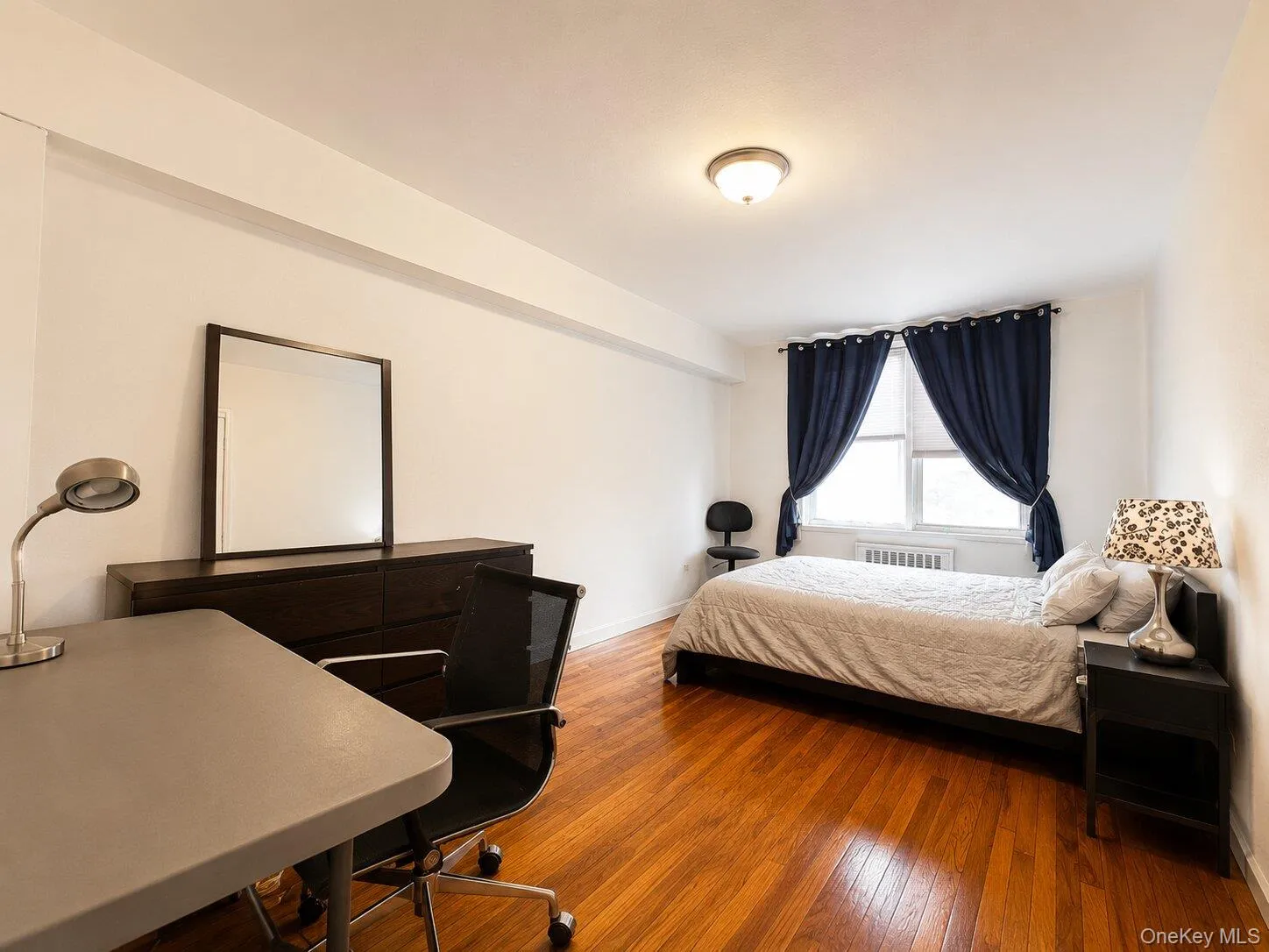 60-11 Broadway, New York, NY, 3 Bedrooms Bedrooms, 6 Rooms Rooms,2 BathroomsBathrooms,Residential,For Rent,Broadway,0,1004158 60-11 Broadway, New York, NY, 3 Bedrooms Bedrooms, 6 Rooms Rooms,2 BathroomsBathrooms,Residential,For Rent,Broadway,0,1004158