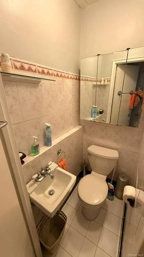 144-40 68th Avenue, New York, NY, 3 Bedrooms Bedrooms, 6 Rooms Rooms,1 BathroomBathrooms,Residential,For Rent,68th,0,1004159 144-40 68th Avenue, New York, NY, 3 Bedrooms Bedrooms, 6 Rooms Rooms,1 BathroomBathrooms,Residential,For Rent,68th,0,1004159