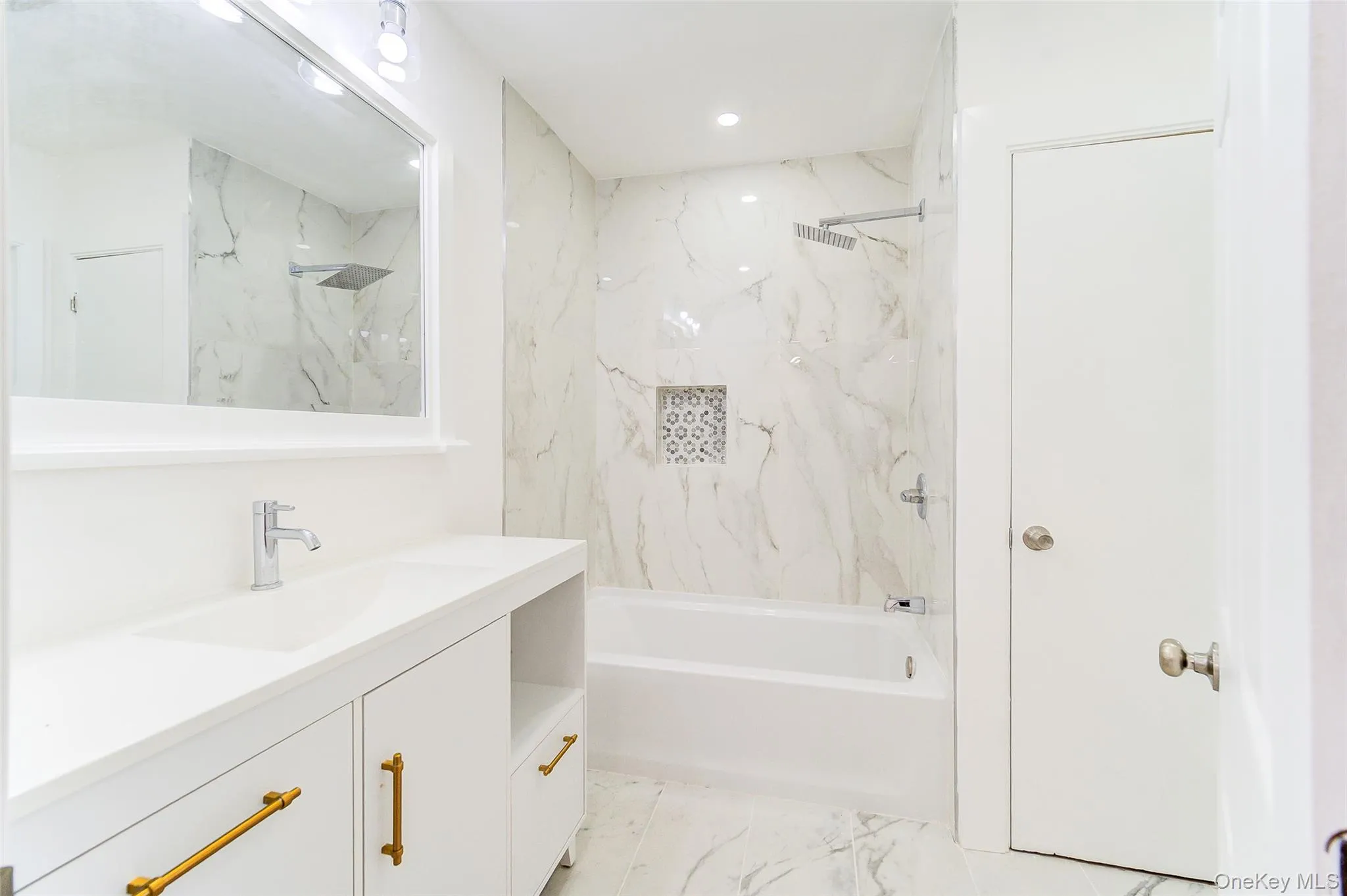 3 Knapp Lane, Clarkstown, NY, 5 Bedrooms Bedrooms, 13 Rooms Rooms,3 BathroomsBathrooms,Residential,For Rent,Knapp,0,1004166 3 Knapp Lane, Clarkstown, NY, 5 Bedrooms Bedrooms, 13 Rooms Rooms,3 BathroomsBathrooms,Residential,For Rent,Knapp,0,1004166