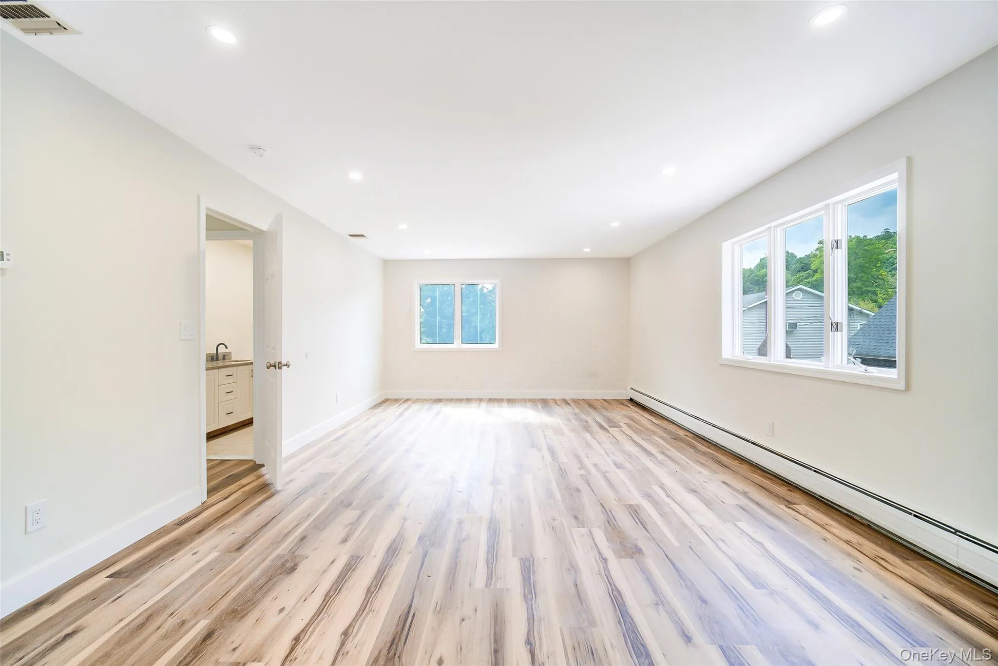 3 Knapp Lane, Clarkstown, NY, 5 Bedrooms Bedrooms, 13 Rooms Rooms,3 BathroomsBathrooms,Residential,For Rent,Knapp,0,1004166 3 Knapp Lane, Clarkstown, NY, 5 Bedrooms Bedrooms, 13 Rooms Rooms,3 BathroomsBathrooms,Residential,For Rent,Knapp,0,1004166
