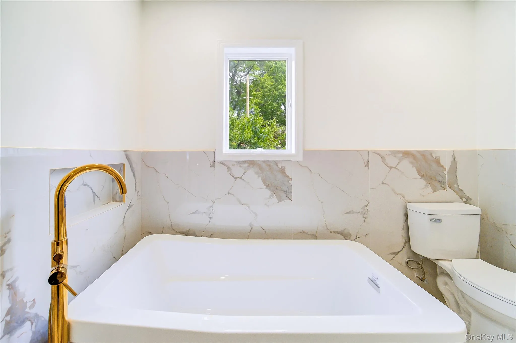 3 Knapp Lane, Clarkstown, NY, 5 Bedrooms Bedrooms, 13 Rooms Rooms,3 BathroomsBathrooms,Residential,For Rent,Knapp,0,1004166 3 Knapp Lane, Clarkstown, NY, 5 Bedrooms Bedrooms, 13 Rooms Rooms,3 BathroomsBathrooms,Residential,For Rent,Knapp,0,1004166