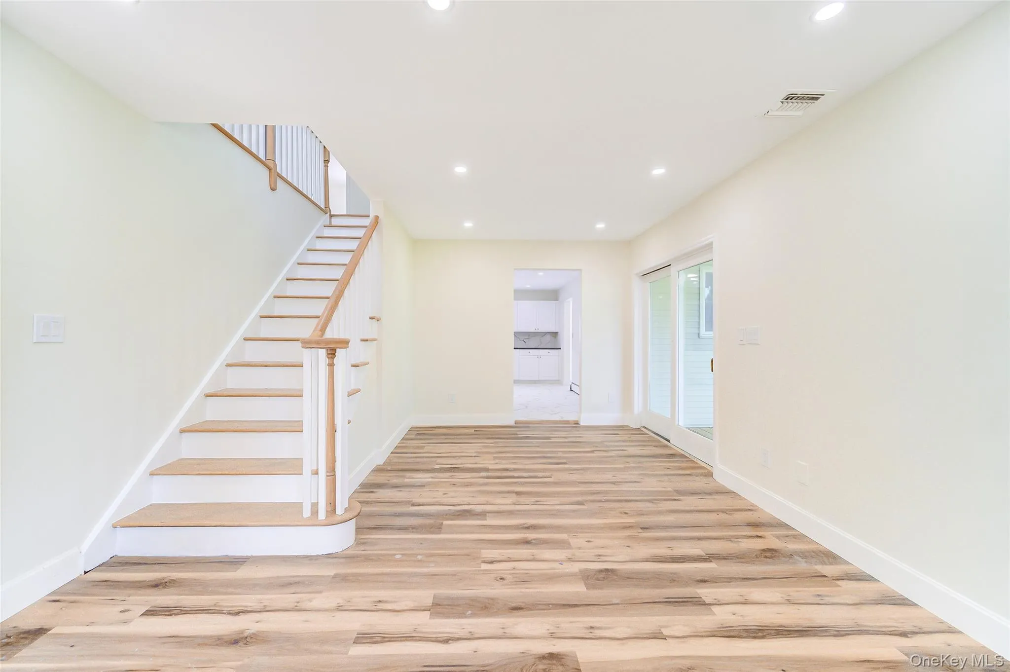 3 Knapp Lane, Clarkstown, NY, 5 Bedrooms Bedrooms, 13 Rooms Rooms,3 BathroomsBathrooms,Residential,For Rent,Knapp,0,1004166 3 Knapp Lane, Clarkstown, NY, 5 Bedrooms Bedrooms, 13 Rooms Rooms,3 BathroomsBathrooms,Residential,For Rent,Knapp,0,1004166