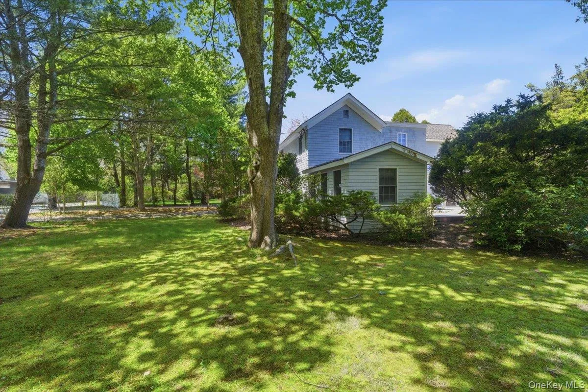 71 Montauk Highway, Southampton, NY, 3 Bedrooms Bedrooms, 9 Rooms Rooms,2 BathroomsBathrooms,Residential,For Rent,Montauk,0,KEY1004168 71 Montauk Highway, Southampton, NY, 3 Bedrooms Bedrooms, 9 Rooms Rooms,2 BathroomsBathrooms,Residential,For Rent,Montauk,0,KEY1004168