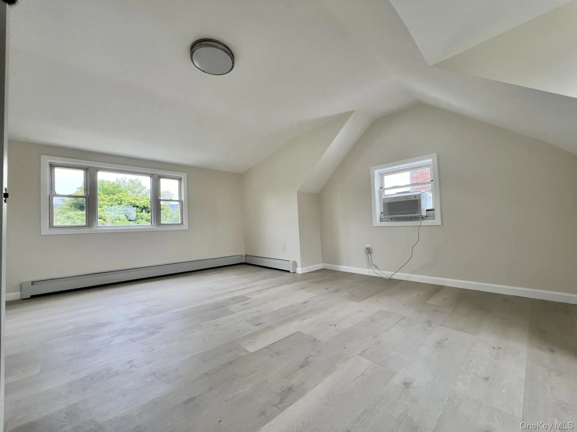33 Cherry Lane, North Hempstead, NY, 4 Bedrooms Bedrooms, 8 Rooms Rooms,2 BathroomsBathrooms,Residential Lease,For Rent,Cherry,0,1004174 33 Cherry Lane, North Hempstead, NY, 4 Bedrooms Bedrooms, 8 Rooms Rooms,2 BathroomsBathrooms,Residential Lease,For Rent,Cherry,0,1004174