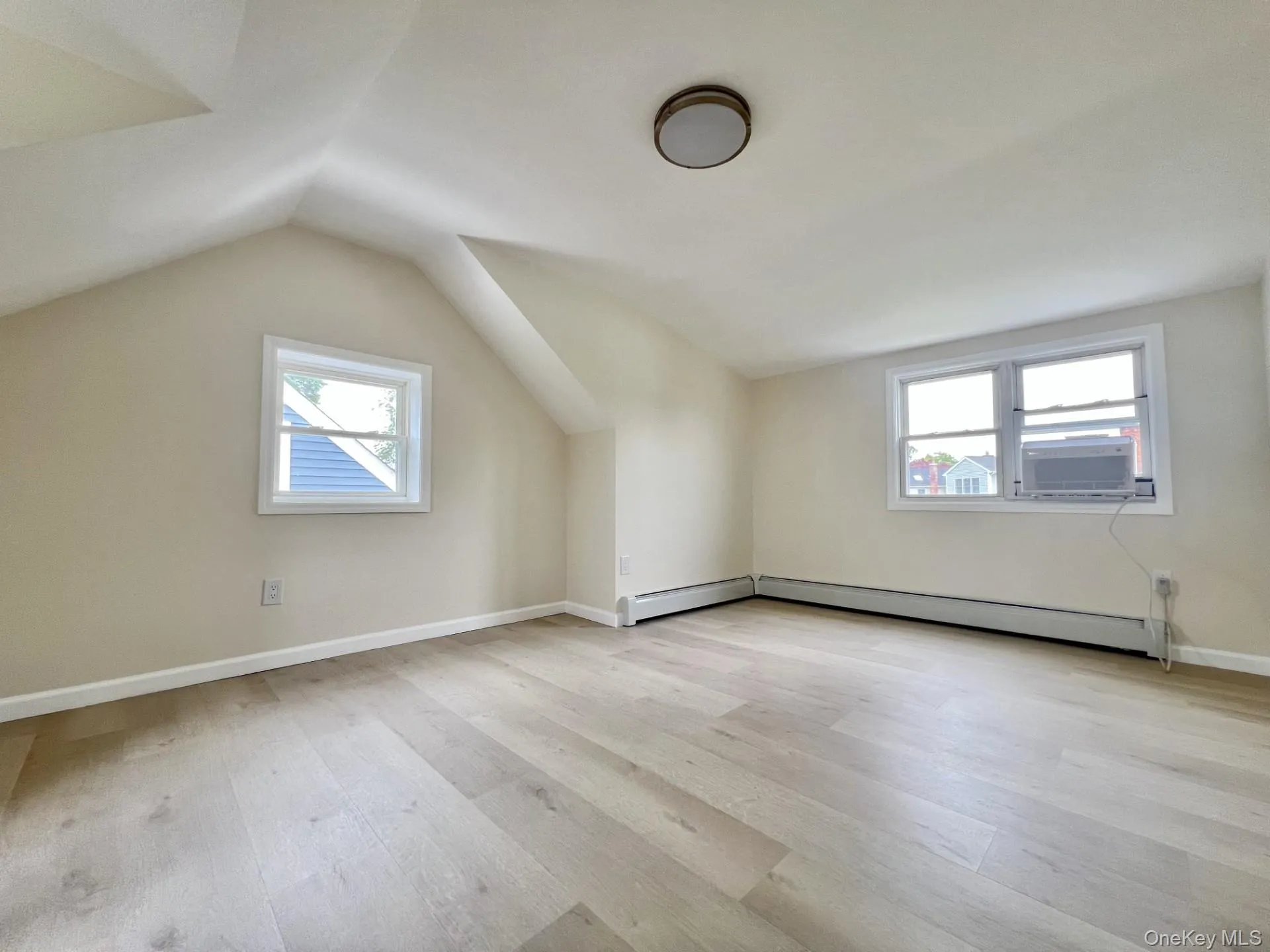 33 Cherry Lane, North Hempstead, NY, 4 Bedrooms Bedrooms, 8 Rooms Rooms,2 BathroomsBathrooms,Residential Lease,For Rent,Cherry,0,1004174 33 Cherry Lane, North Hempstead, NY, 4 Bedrooms Bedrooms, 8 Rooms Rooms,2 BathroomsBathrooms,Residential Lease,For Rent,Cherry,0,1004174