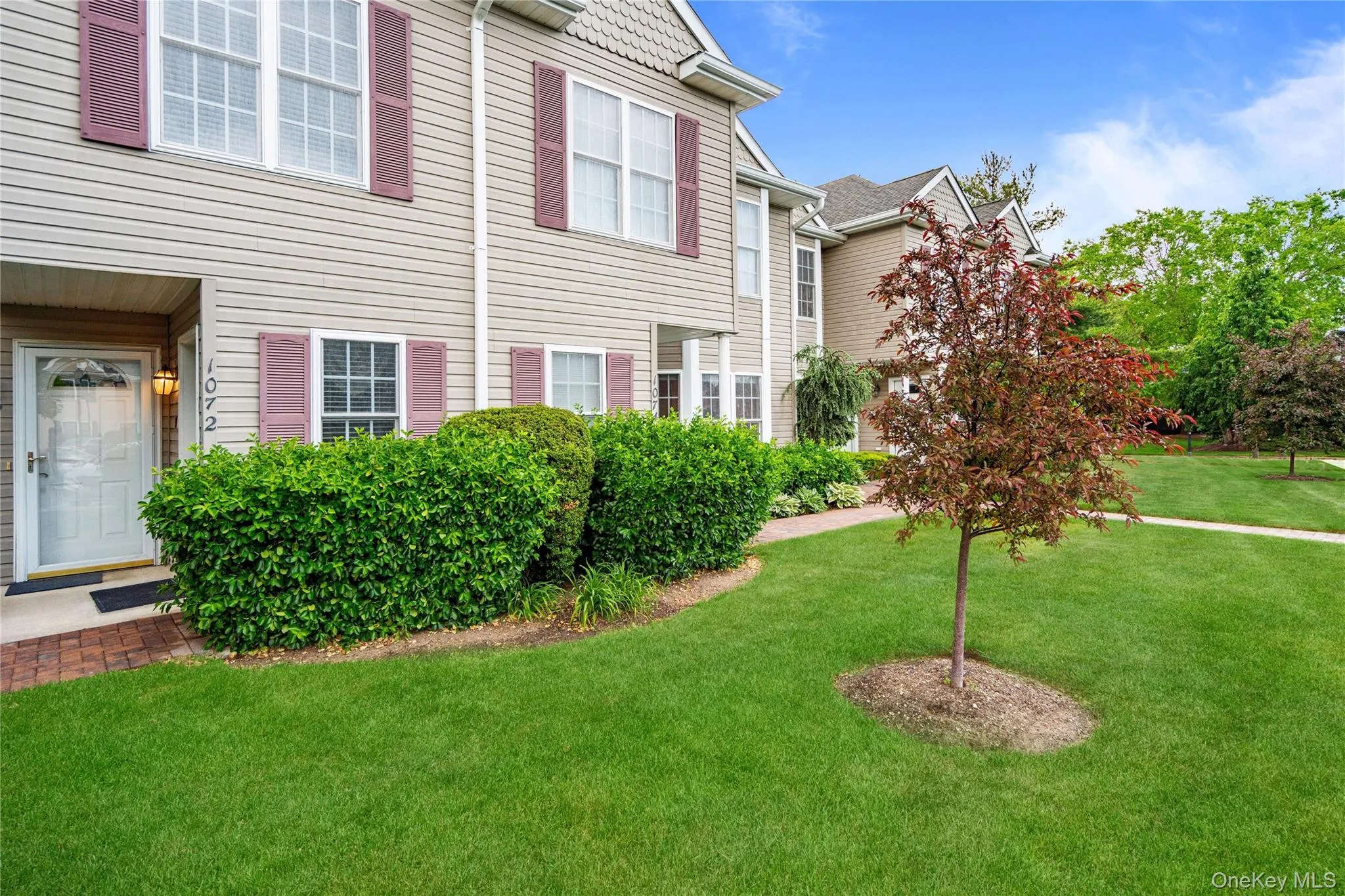 1075 Savoy Drive, Huntington, NY, 2 Bedrooms Bedrooms, 8 Rooms Rooms,2 BathroomsBathrooms,Residential,For Rent,Savoy,0,1004175 1075 Savoy Drive, Huntington, NY, 2 Bedrooms Bedrooms, 8 Rooms Rooms,2 BathroomsBathrooms,Residential,For Rent,Savoy,0,1004175