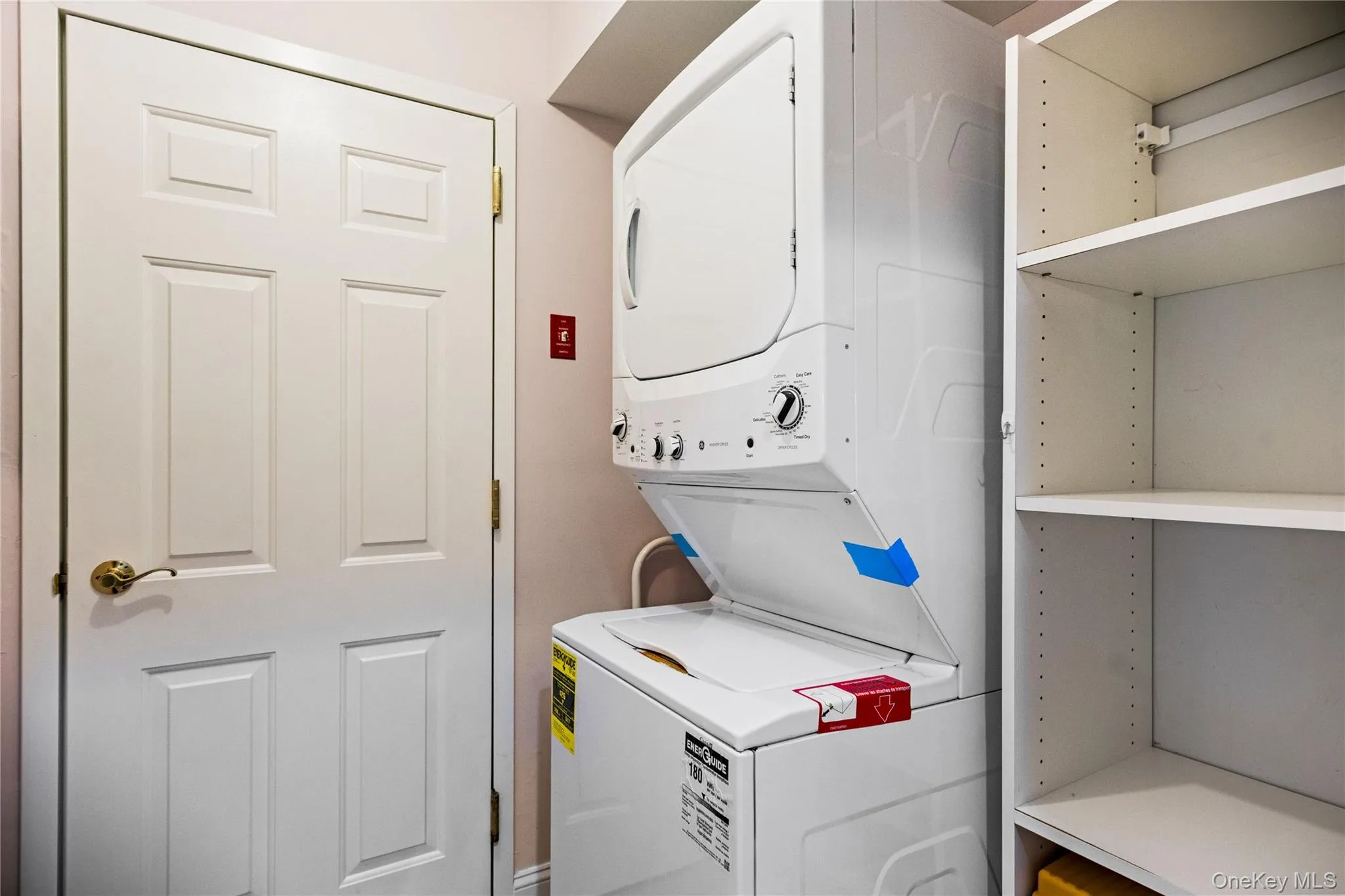 1075 Savoy Drive, Huntington, NY, 2 Bedrooms Bedrooms, 8 Rooms Rooms,2 BathroomsBathrooms,Residential,For Rent,Savoy,0,1004175 1075 Savoy Drive, Huntington, NY, 2 Bedrooms Bedrooms, 8 Rooms Rooms,2 BathroomsBathrooms,Residential,For Rent,Savoy,0,1004175