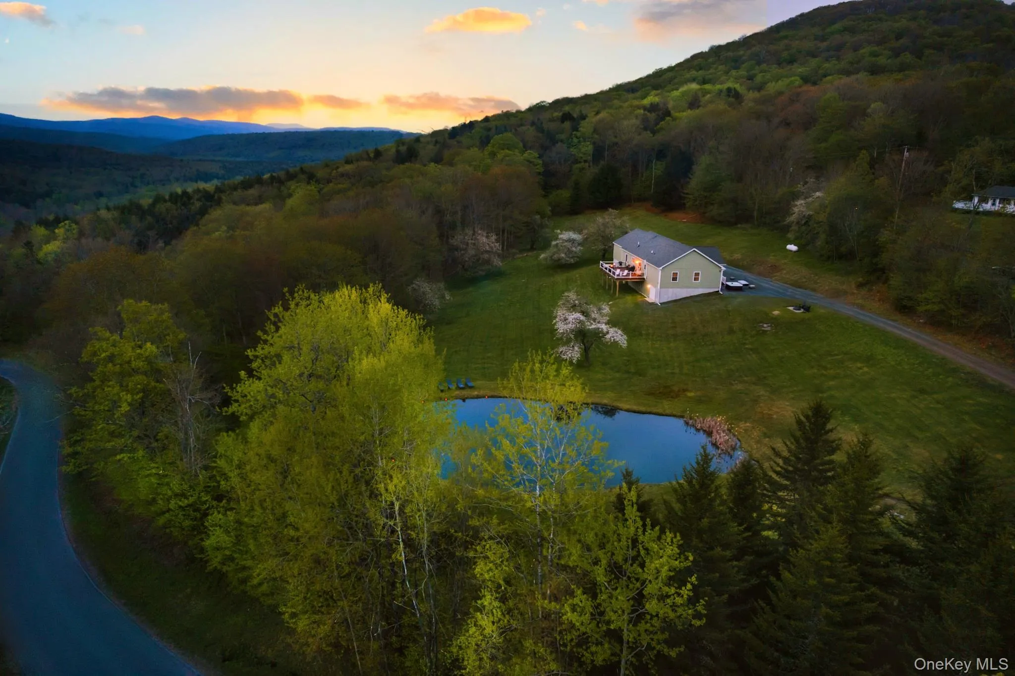 55 Hunter Road, Neversink, NY, 3 Bedrooms Bedrooms, 10 Rooms Rooms,2 BathroomsBathrooms,Residential,For Rent,Hunter,0,1004176 55 Hunter Road, Neversink, NY, 3 Bedrooms Bedrooms, 10 Rooms Rooms,2 BathroomsBathrooms,Residential,For Rent,Hunter,0,1004176