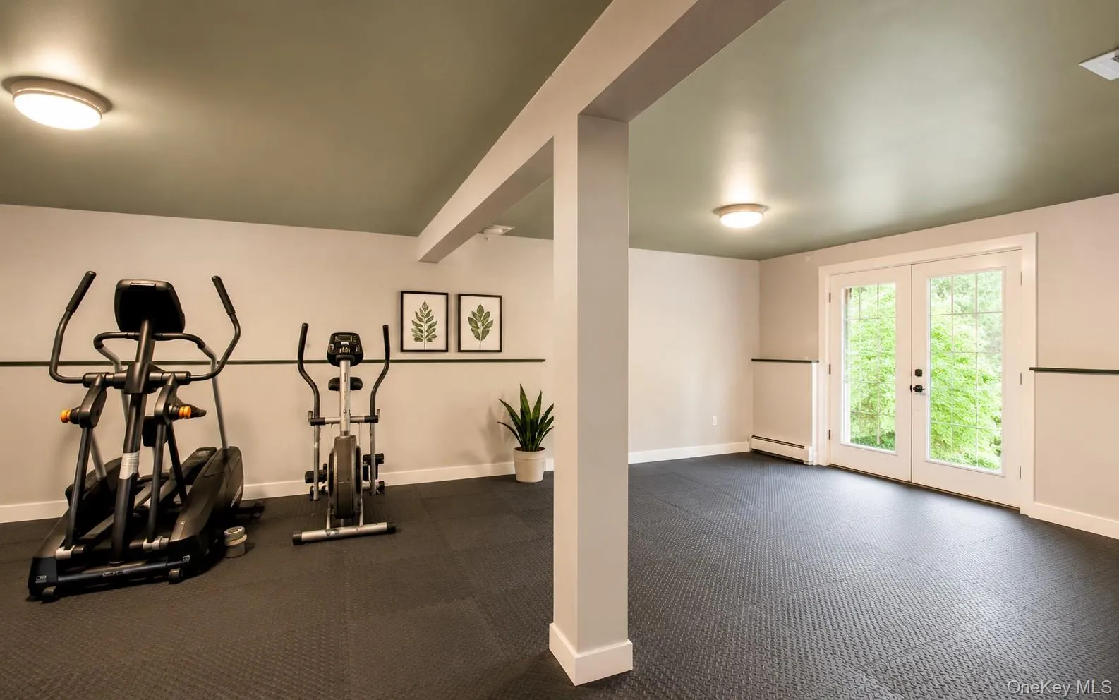 383 Route 32, Woodbury, NY, 4 Bedrooms Bedrooms, 10 Rooms Rooms,3 BathroomsBathrooms,Residential,For Rent,Route 32,0,1004180 383 Route 32, Woodbury, NY, 4 Bedrooms Bedrooms, 10 Rooms Rooms,3 BathroomsBathrooms,Residential,For Rent,Route 32,0,1004180
