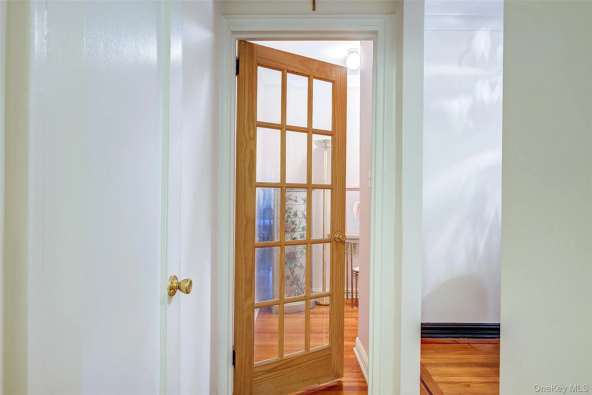 77-35 113th Street, New York, NY, 2 Rooms Rooms,1 BathroomBathrooms,Residential,For Rent,113th,0,1004182 77-35 113th Street, New York, NY, 2 Rooms Rooms,1 BathroomBathrooms,Residential,For Rent,113th,0,1004182