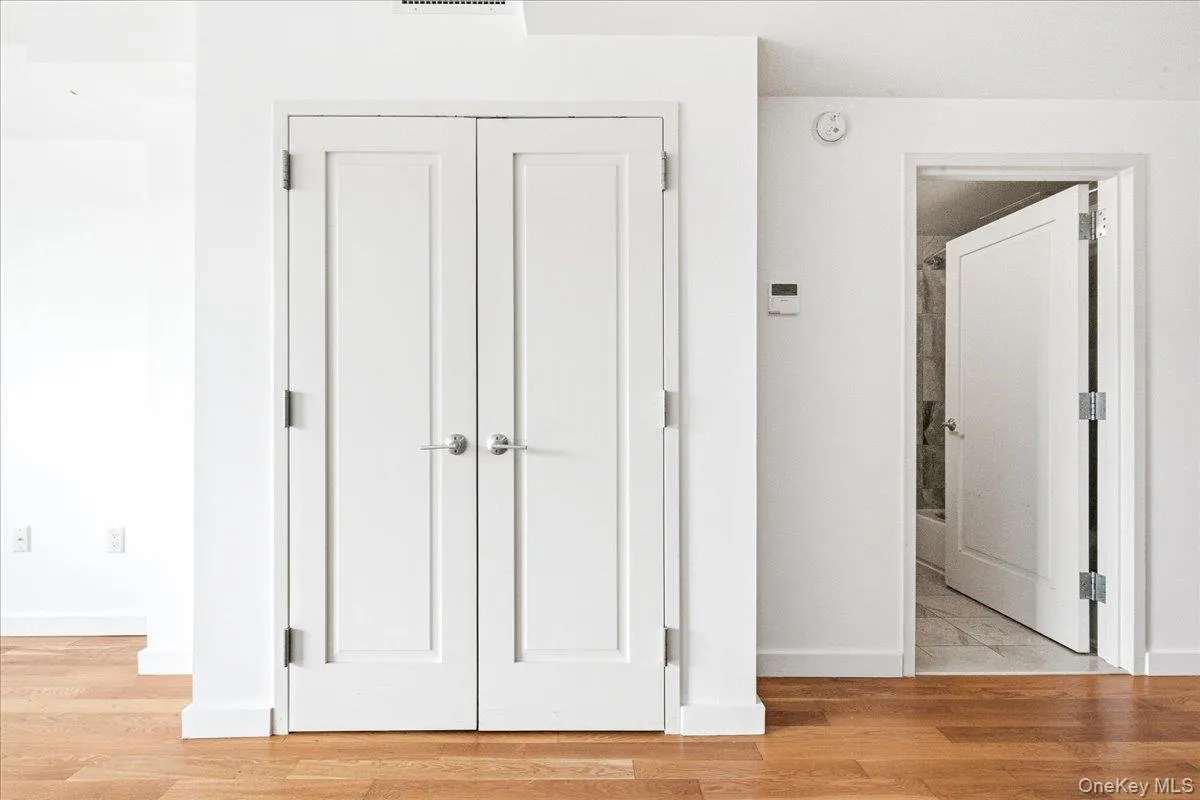 106-20 70th Avenue, New York, NY, 3 Rooms Rooms,1 BathroomBathrooms,Residential,For Rent,70th,0,1004184 106-20 70th Avenue, New York, NY, 3 Rooms Rooms,1 BathroomBathrooms,Residential,For Rent,70th,0,1004184