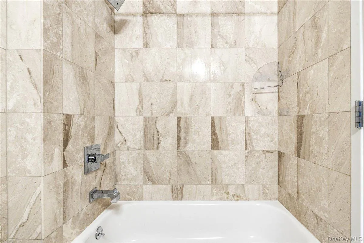 106-20 70th Avenue, New York, NY, 3 Rooms Rooms,1 BathroomBathrooms,Residential,For Rent,70th,0,1004184 106-20 70th Avenue, New York, NY, 3 Rooms Rooms,1 BathroomBathrooms,Residential,For Rent,70th,0,1004184