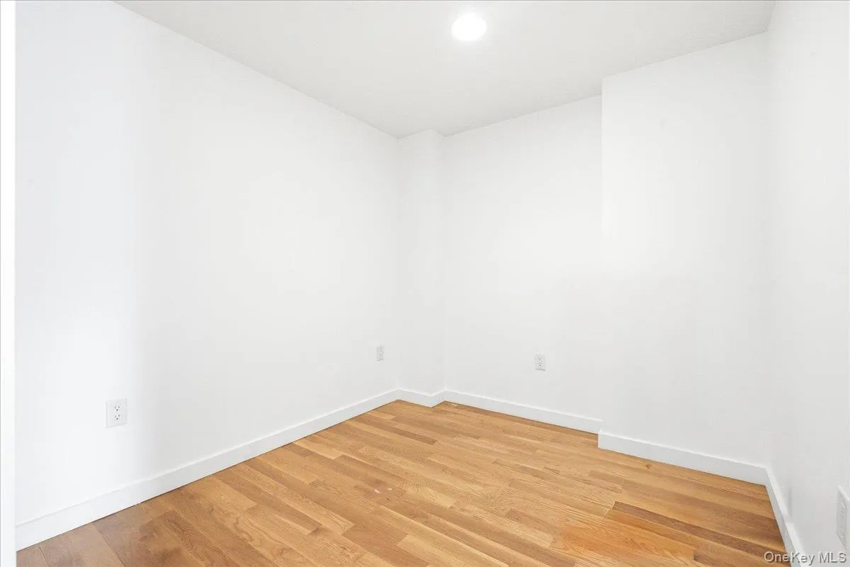 106-20 70th Avenue, New York, NY, 3 Rooms Rooms,1 BathroomBathrooms,Residential,For Rent,70th,0,1004184 106-20 70th Avenue, New York, NY, 3 Rooms Rooms,1 BathroomBathrooms,Residential,For Rent,70th,0,1004184