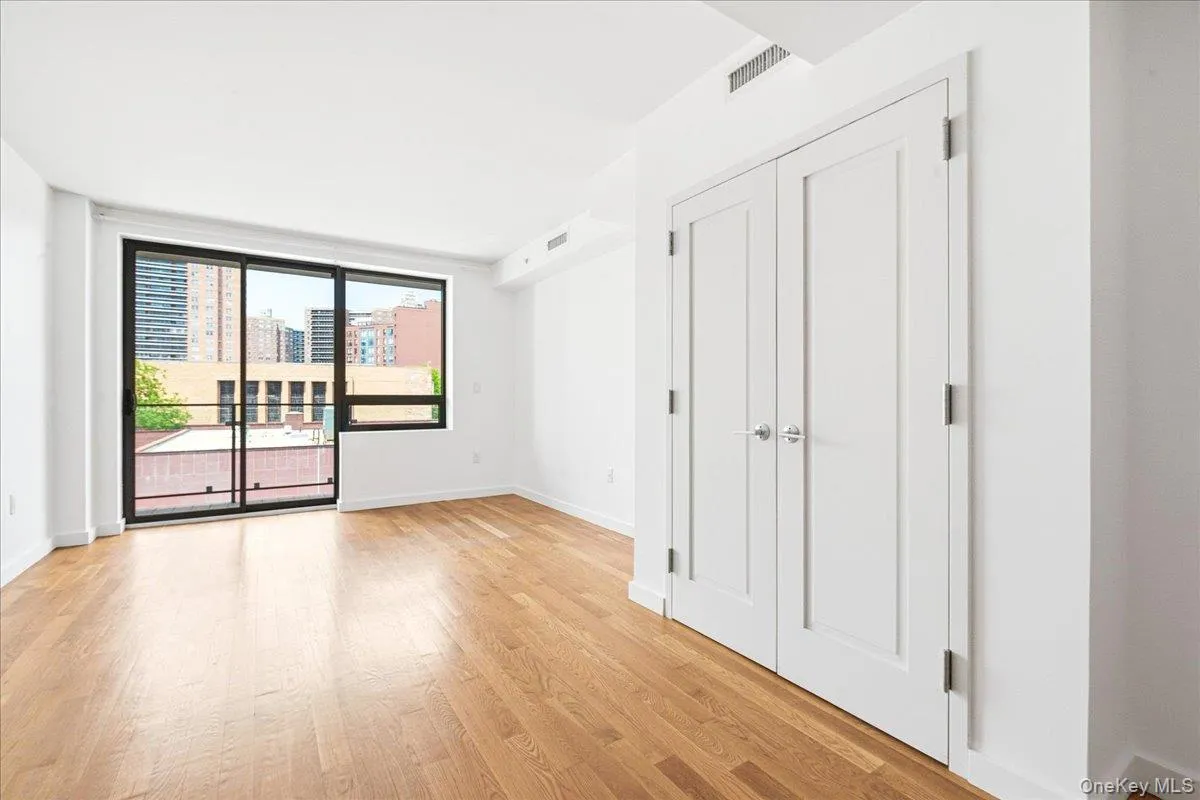 106-20 70th Avenue, New York, NY, 3 Rooms Rooms,1 BathroomBathrooms,Residential,For Rent,70th,0,1004184 106-20 70th Avenue, New York, NY, 3 Rooms Rooms,1 BathroomBathrooms,Residential,For Rent,70th,0,1004184