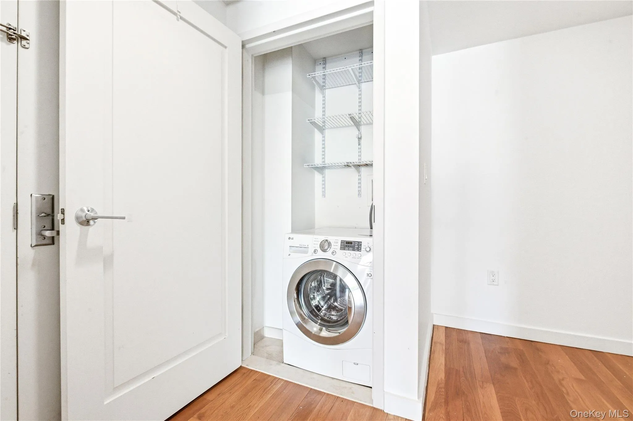 106-20 70th Avenue, New York, NY, 3 Rooms Rooms,1 BathroomBathrooms,Residential,For Rent,70th,0,1004184 106-20 70th Avenue, New York, NY, 3 Rooms Rooms,1 BathroomBathrooms,Residential,For Rent,70th,0,1004184