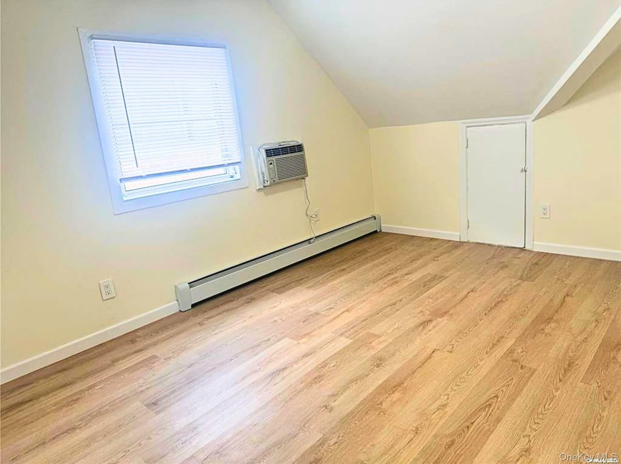 79-38 209th Street, New York, NY, 2 Bedrooms Bedrooms, 4 Rooms Rooms,1 BathroomBathrooms,Residential Lease,For Rent,209th,0,1004188 79-38 209th Street, New York, NY, 2 Bedrooms Bedrooms, 4 Rooms Rooms,1 BathroomBathrooms,Residential Lease,For Rent,209th,0,1004188