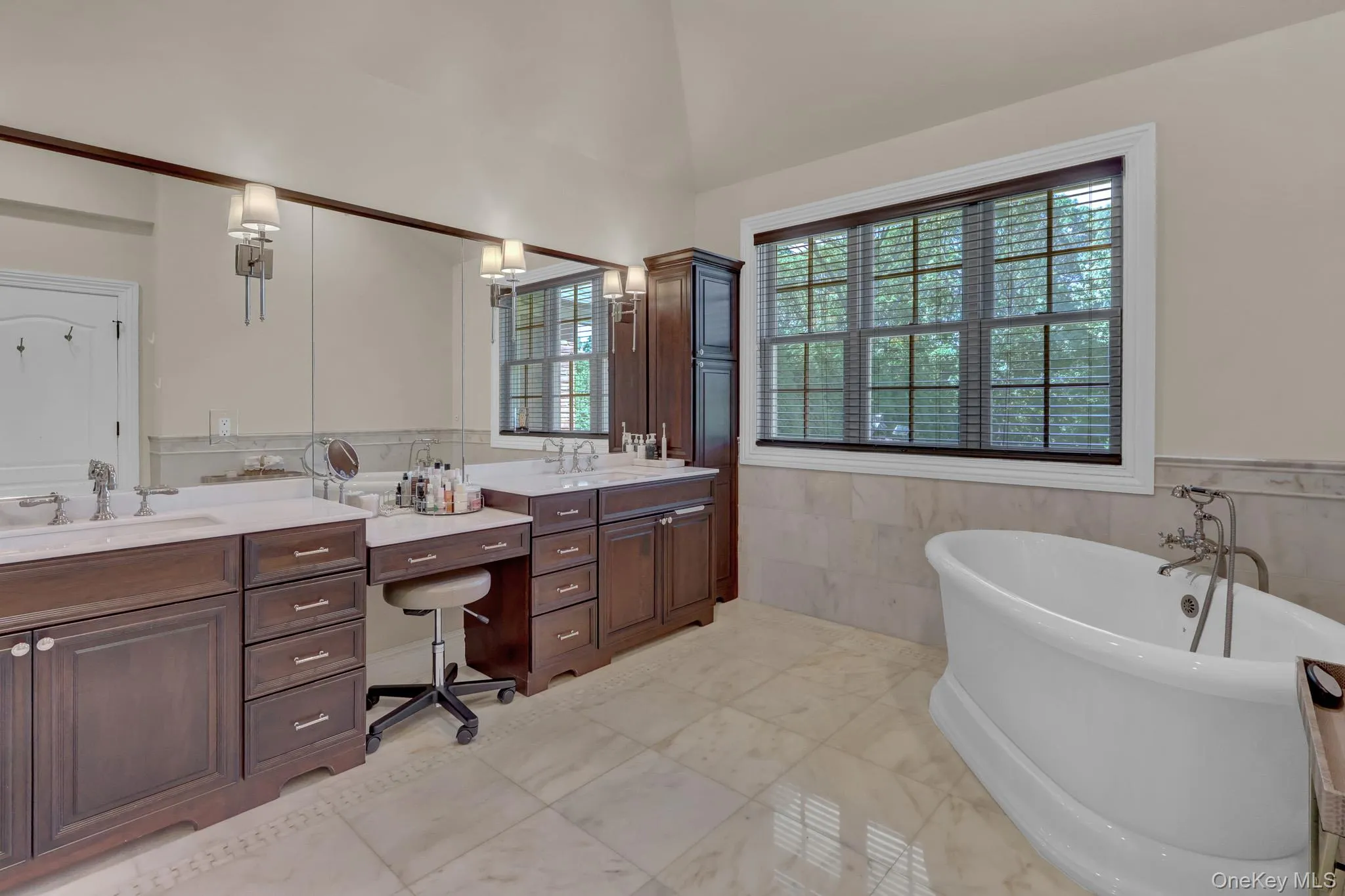 36 Old Field Road, Brookhaven, NY, 5 Bedrooms Bedrooms, 11 Rooms Rooms,5 BathroomsBathrooms,Residential,For Rent,Old Field,0,1004209 36 Old Field Road, Brookhaven, NY, 5 Bedrooms Bedrooms, 11 Rooms Rooms,5 BathroomsBathrooms,Residential,For Rent,Old Field,0,1004209