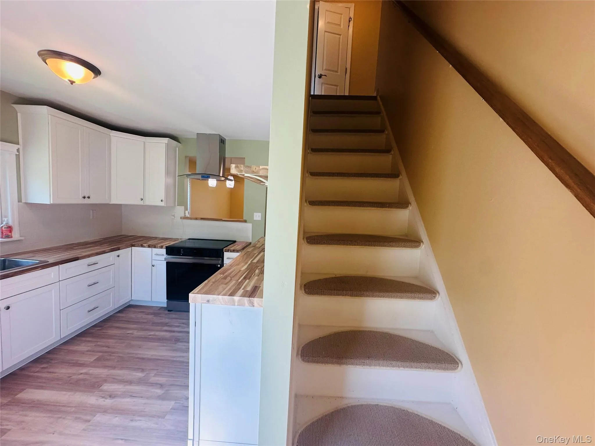 26 Spring St, Wappinger, NY, 4 Bedrooms Bedrooms, 6 Rooms Rooms,2 BathroomsBathrooms,Residential Lease,For Rent,Spring St,0,1004211 26 Spring St, Wappinger, NY, 4 Bedrooms Bedrooms, 6 Rooms Rooms,2 BathroomsBathrooms,Residential Lease,For Rent,Spring St,0,1004211