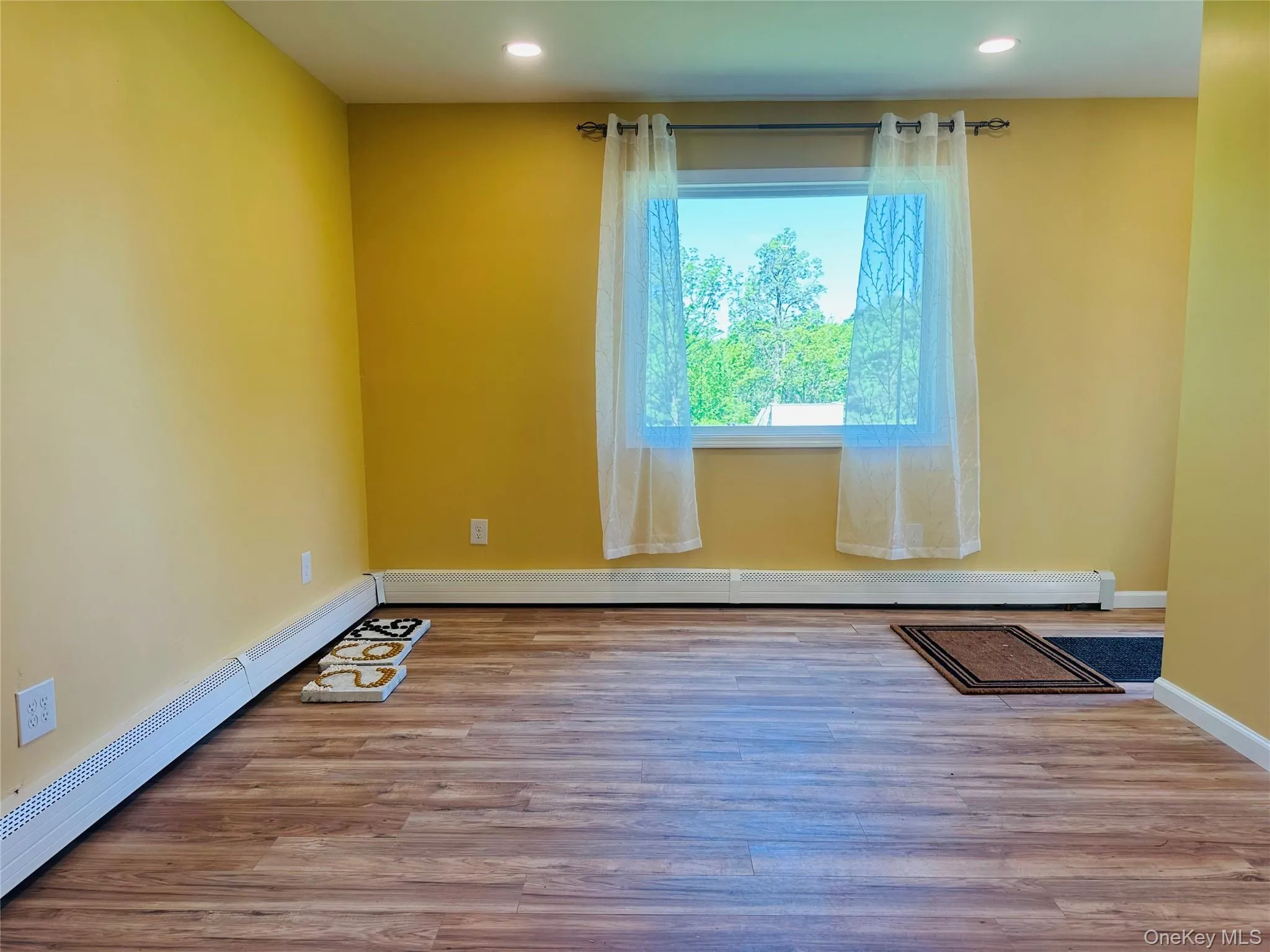 26 Spring St, Wappinger, NY, 4 Bedrooms Bedrooms, 6 Rooms Rooms,2 BathroomsBathrooms,Residential Lease,For Rent,Spring St,0,1004211 26 Spring St, Wappinger, NY, 4 Bedrooms Bedrooms, 6 Rooms Rooms,2 BathroomsBathrooms,Residential Lease,For Rent,Spring St,0,1004211