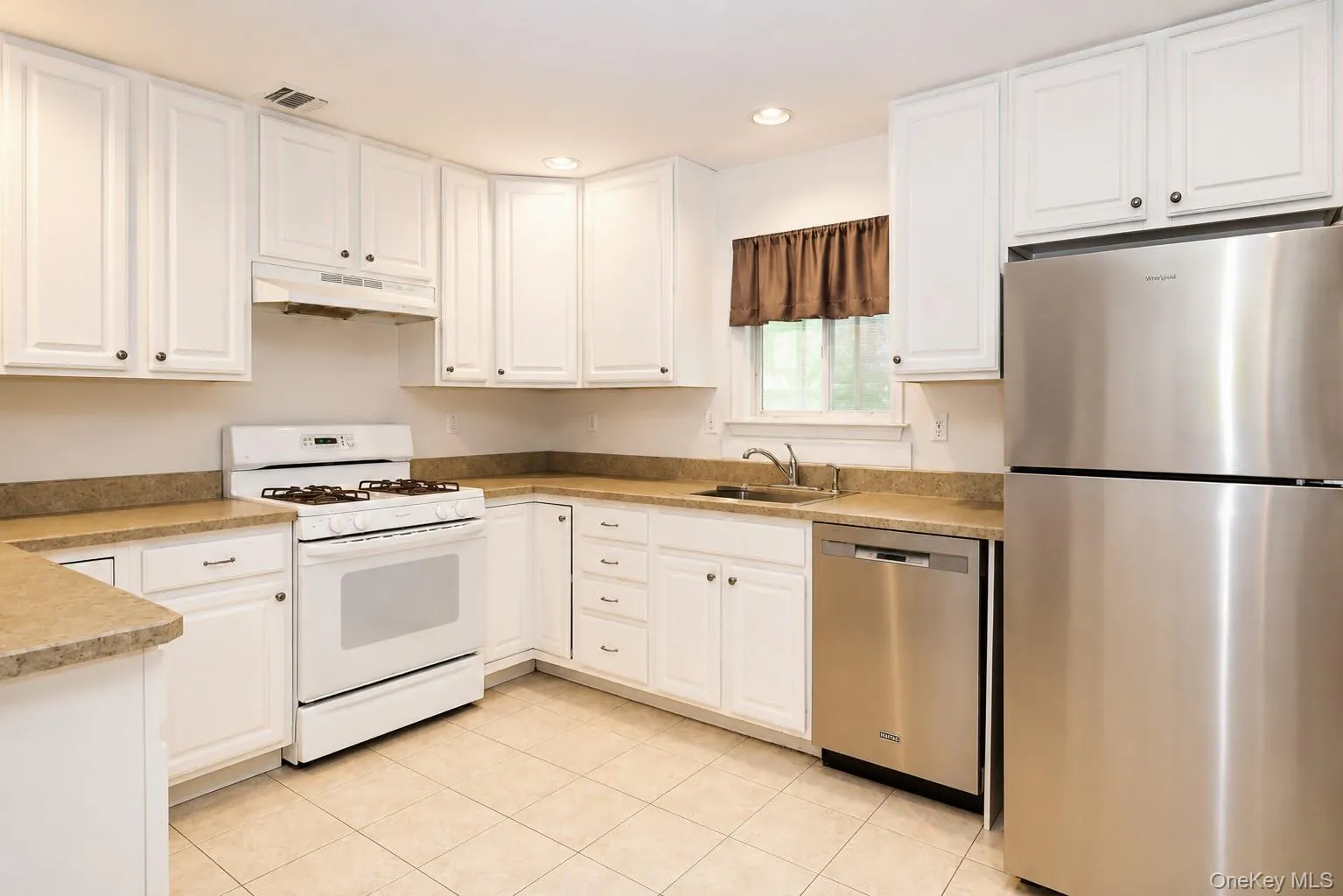 263 Tamerisk Lane, New Windsor, NY, 2 Bedrooms Bedrooms, 8 Rooms Rooms,2 BathroomsBathrooms,Residential Lease,For Rent,Tamerisk,0,1004212 263 Tamerisk Lane, New Windsor, NY, 2 Bedrooms Bedrooms, 8 Rooms Rooms,2 BathroomsBathrooms,Residential Lease,For Rent,Tamerisk,0,1004212