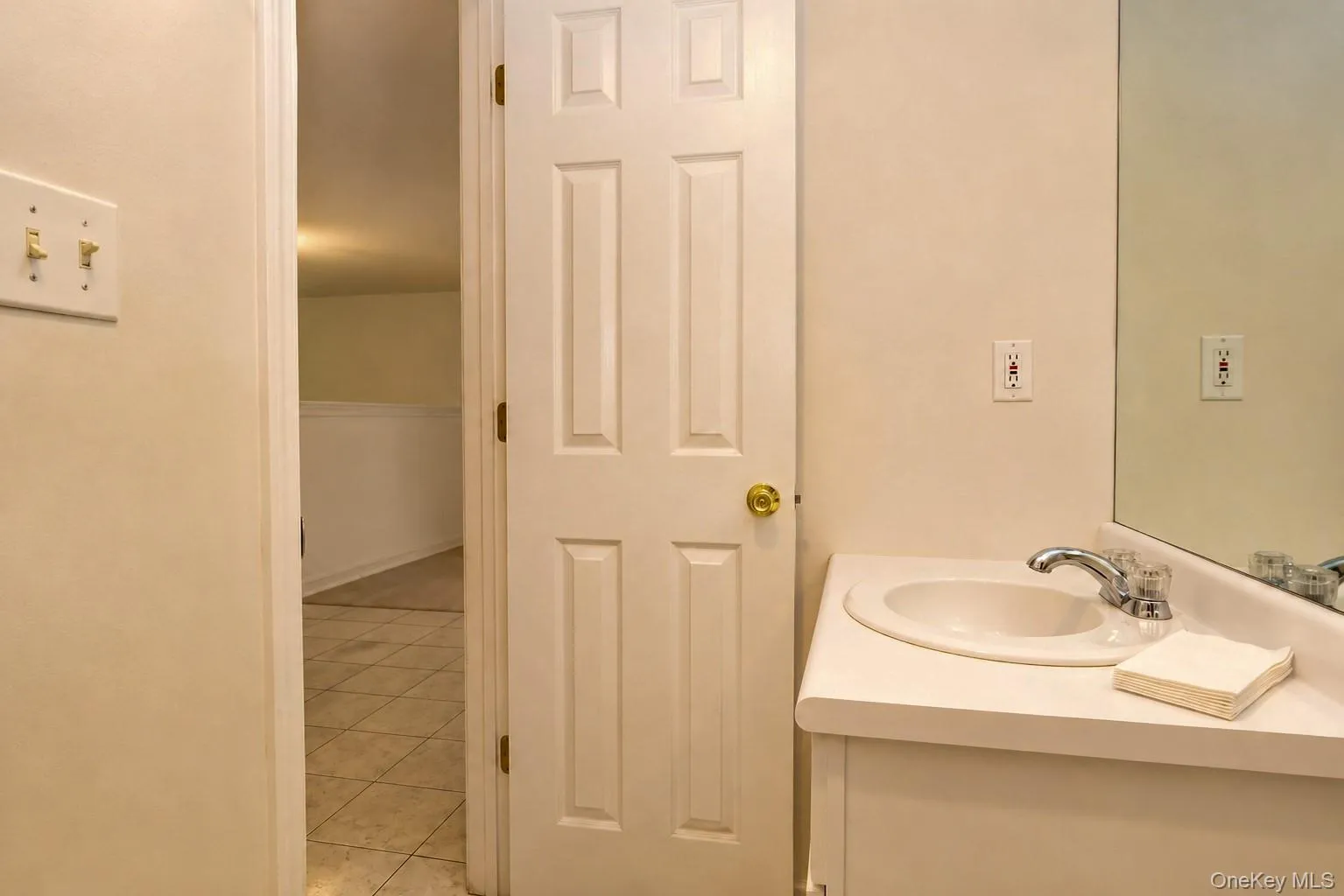 263 Tamerisk Lane, New Windsor, NY, 2 Bedrooms Bedrooms, 8 Rooms Rooms,2 BathroomsBathrooms,Residential Lease,For Rent,Tamerisk,0,1004212 263 Tamerisk Lane, New Windsor, NY, 2 Bedrooms Bedrooms, 8 Rooms Rooms,2 BathroomsBathrooms,Residential Lease,For Rent,Tamerisk,0,1004212