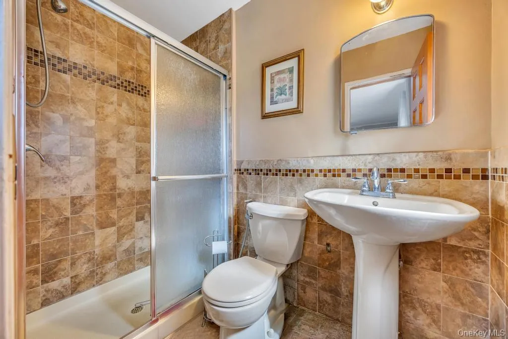11 Edgewood Drive, Oyster Bay, NY, 6 Bedrooms Bedrooms, 10 Rooms Rooms,3 BathroomsBathrooms,Residential,For Rent,Edgewood,0,1004220 11 Edgewood Drive, Oyster Bay, NY, 6 Bedrooms Bedrooms, 10 Rooms Rooms,3 BathroomsBathrooms,Residential,For Rent,Edgewood,0,1004220
